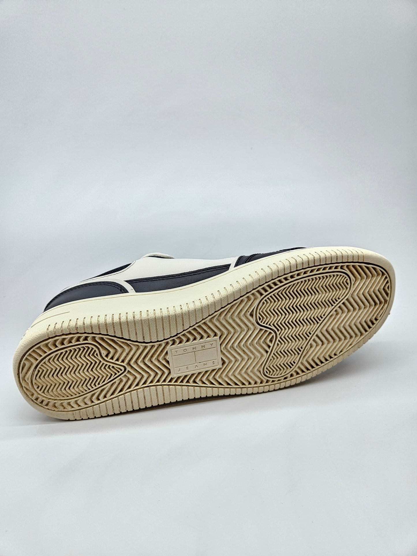 TOMMY HILFIGER ORIGINAL PATIKI BR 43
