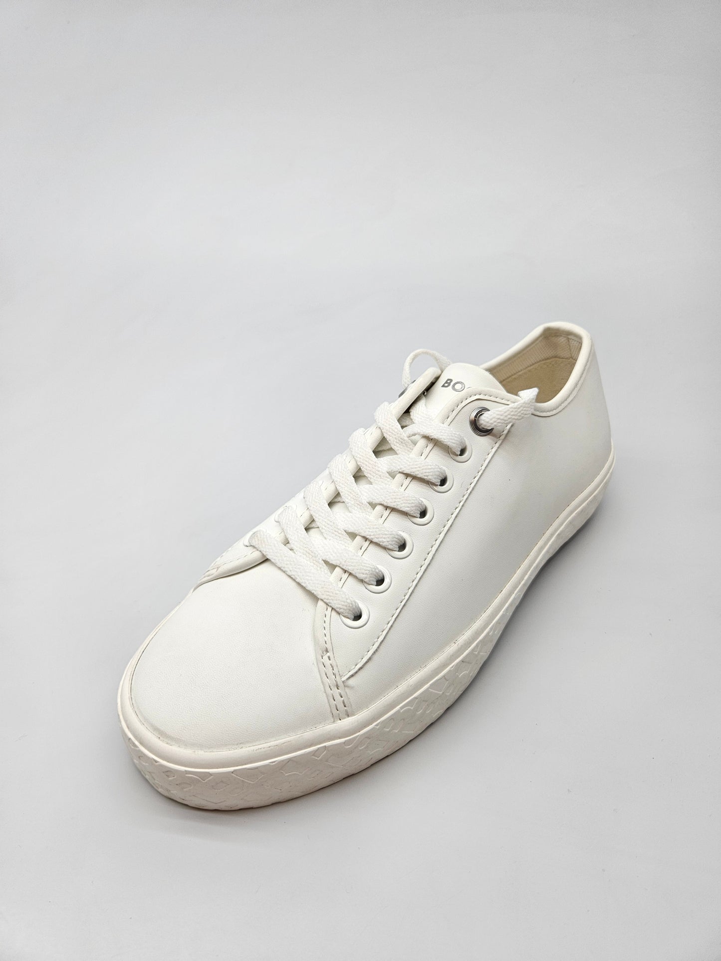 BOSS NOVI ORIGINAL PATIKI BR 38
