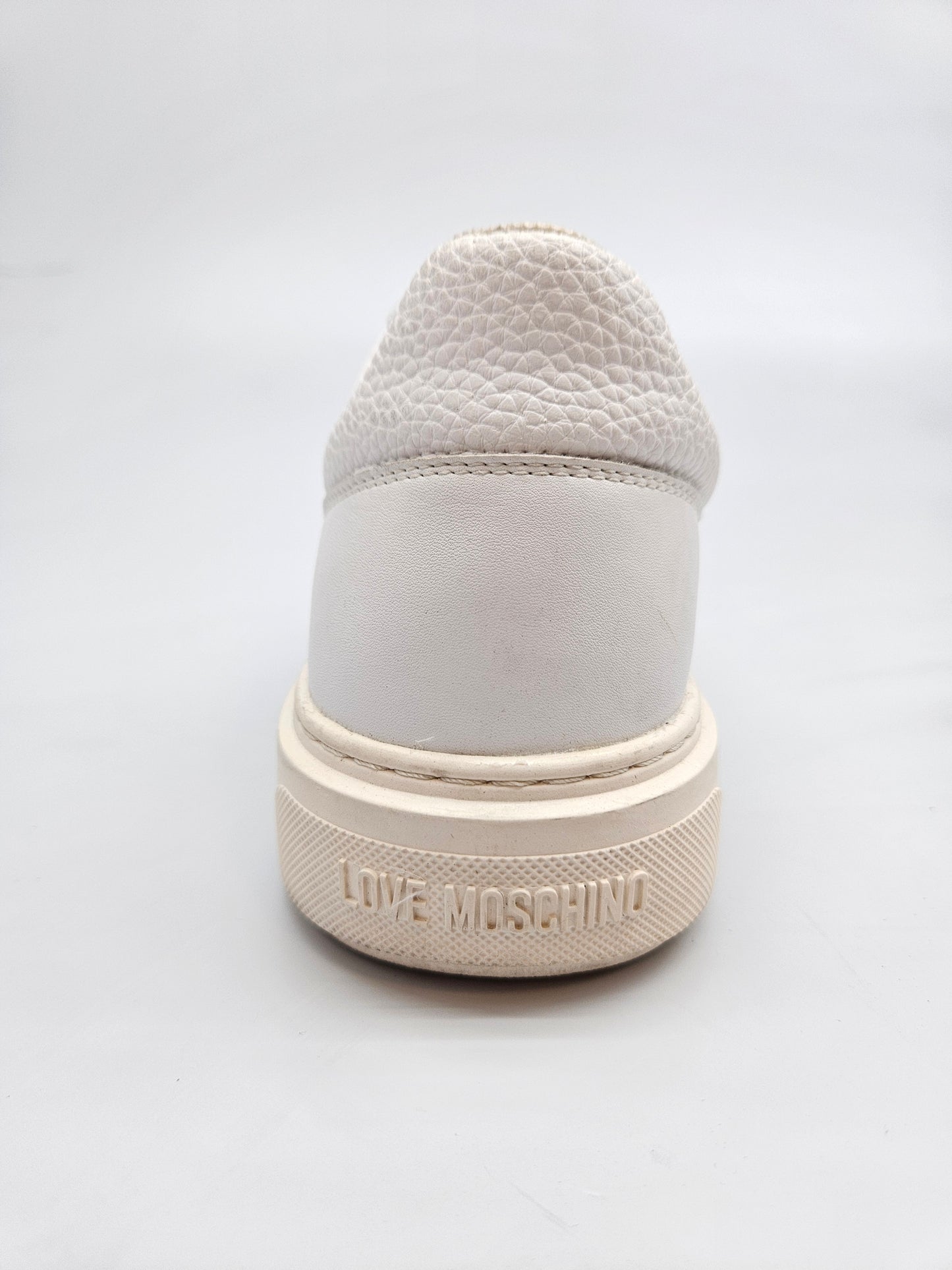 LOVE MOSCHINO ORIGINAL PATIKI BR 40