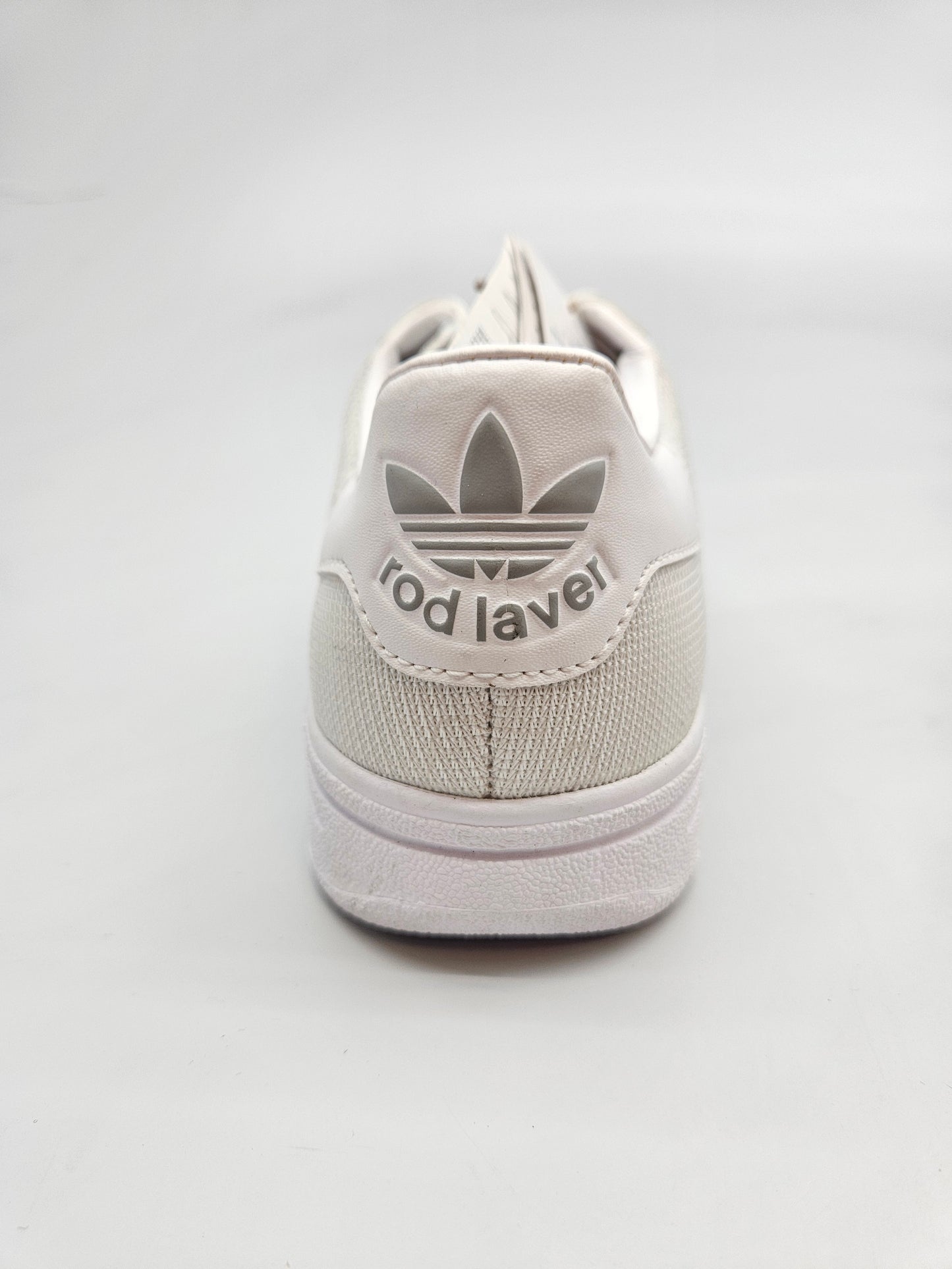 ADIDAS NOVI ORIGINAL PATIKI BR 42.5