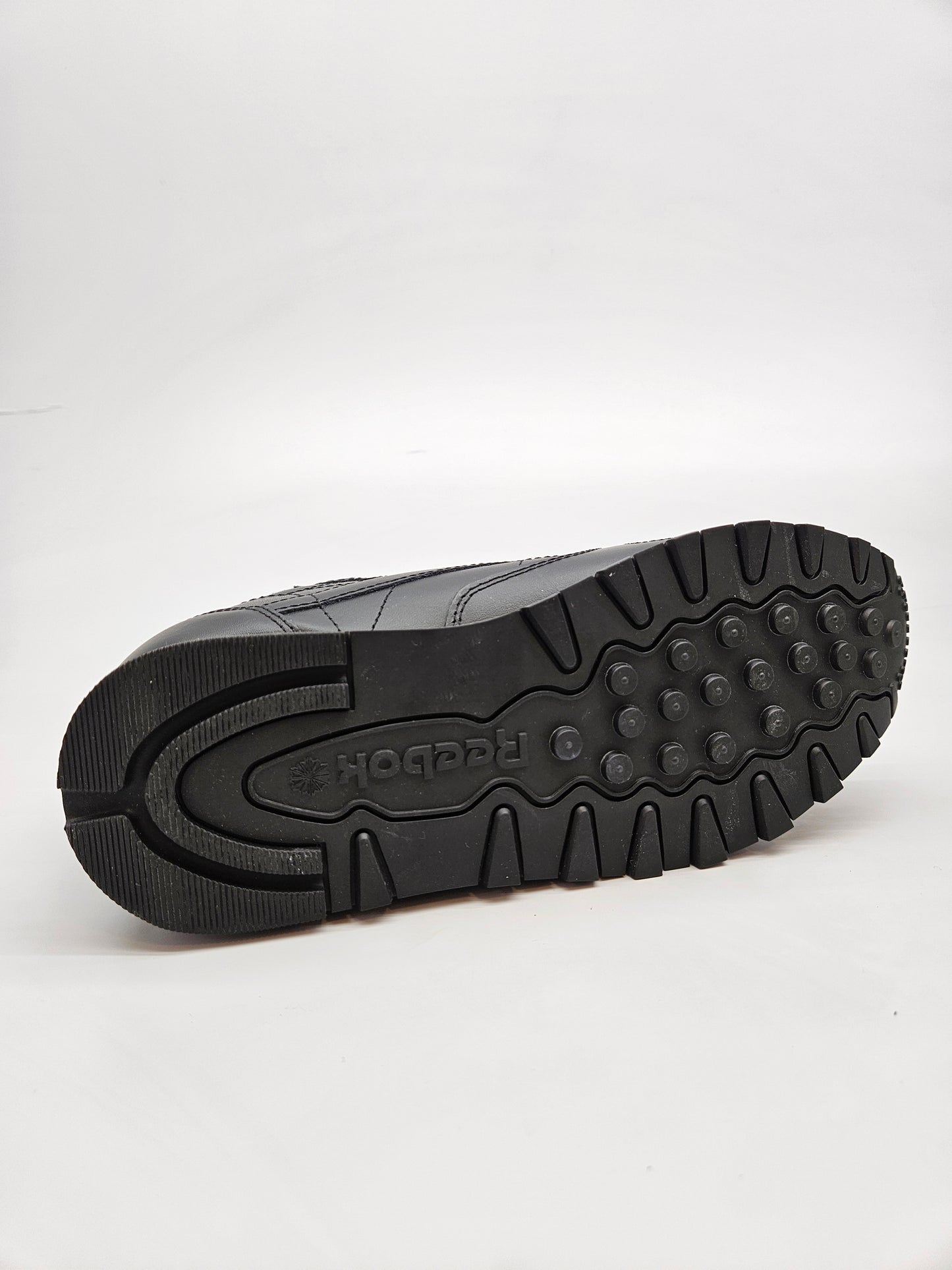 REEBOK NOVI ORIGINAL PATIKI BR 39