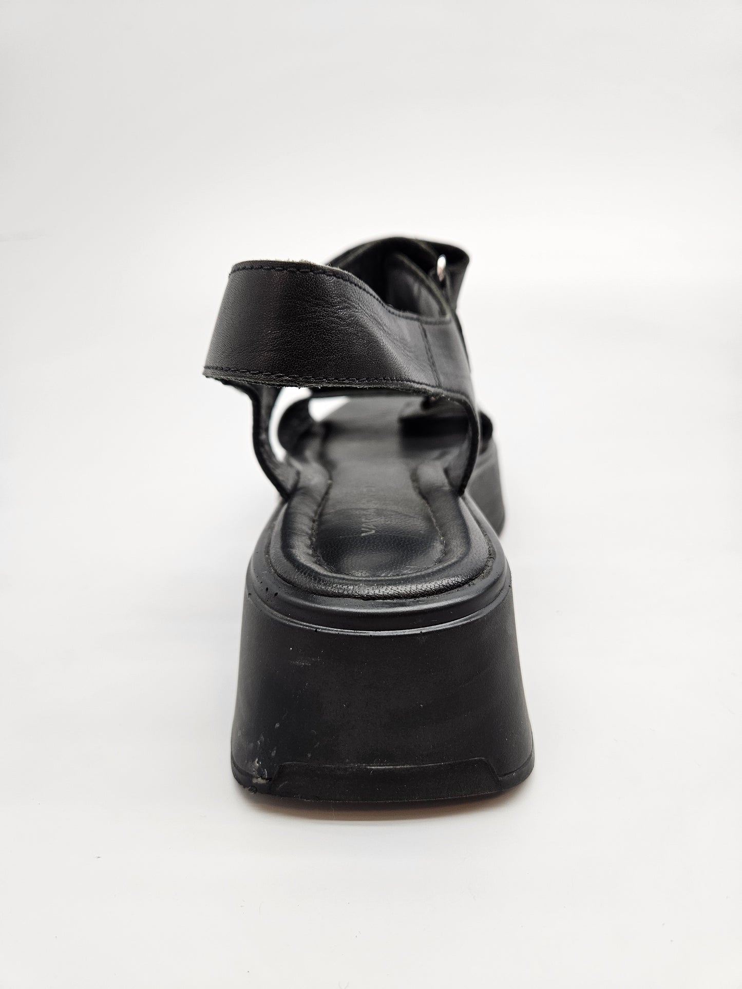 VAGABOND ORIGINAL KOZNI SANDALI BR 40
