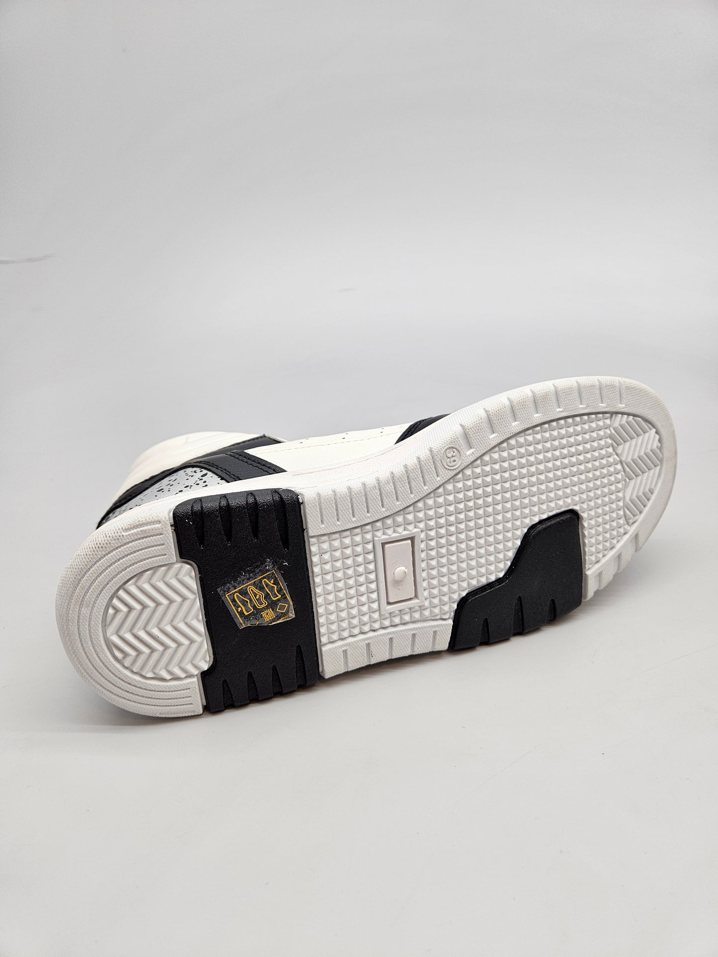 JUST CAVALLI NOVI ORIGINAL PATIKI BR 39