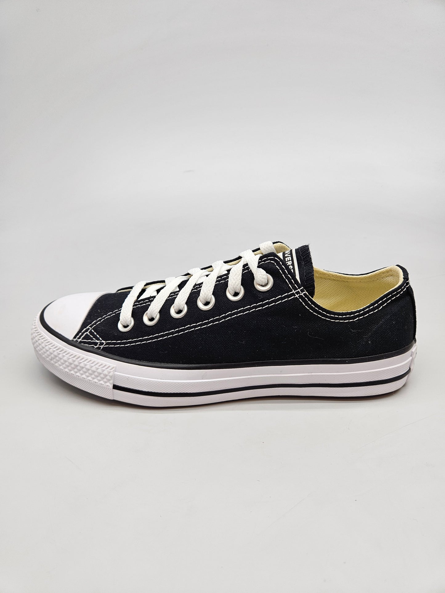 CONVERSE NOVI ORIGINAL PATIKI BR 38