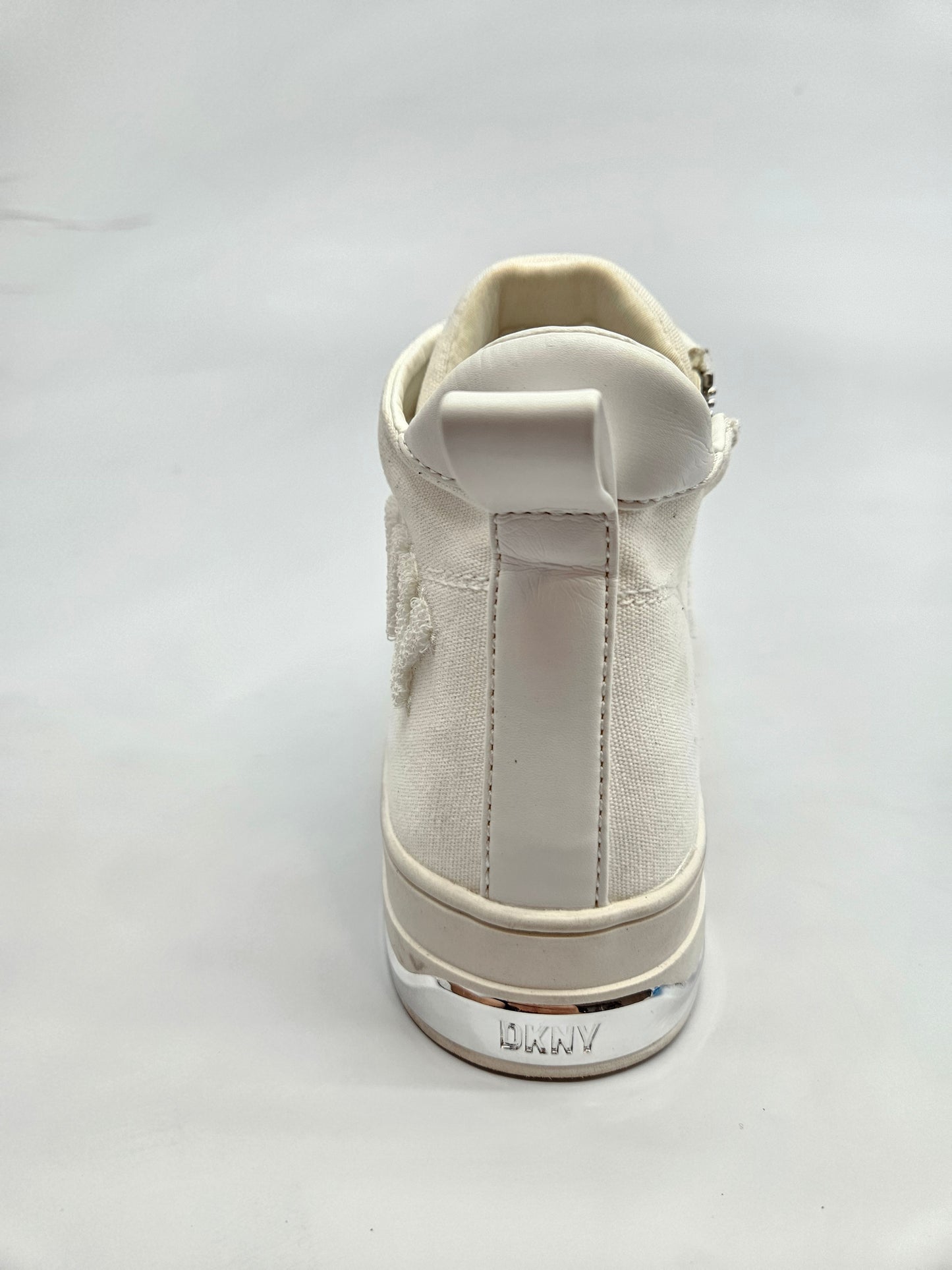DKNY NOVI ORIGINAL PATIKI BR 39