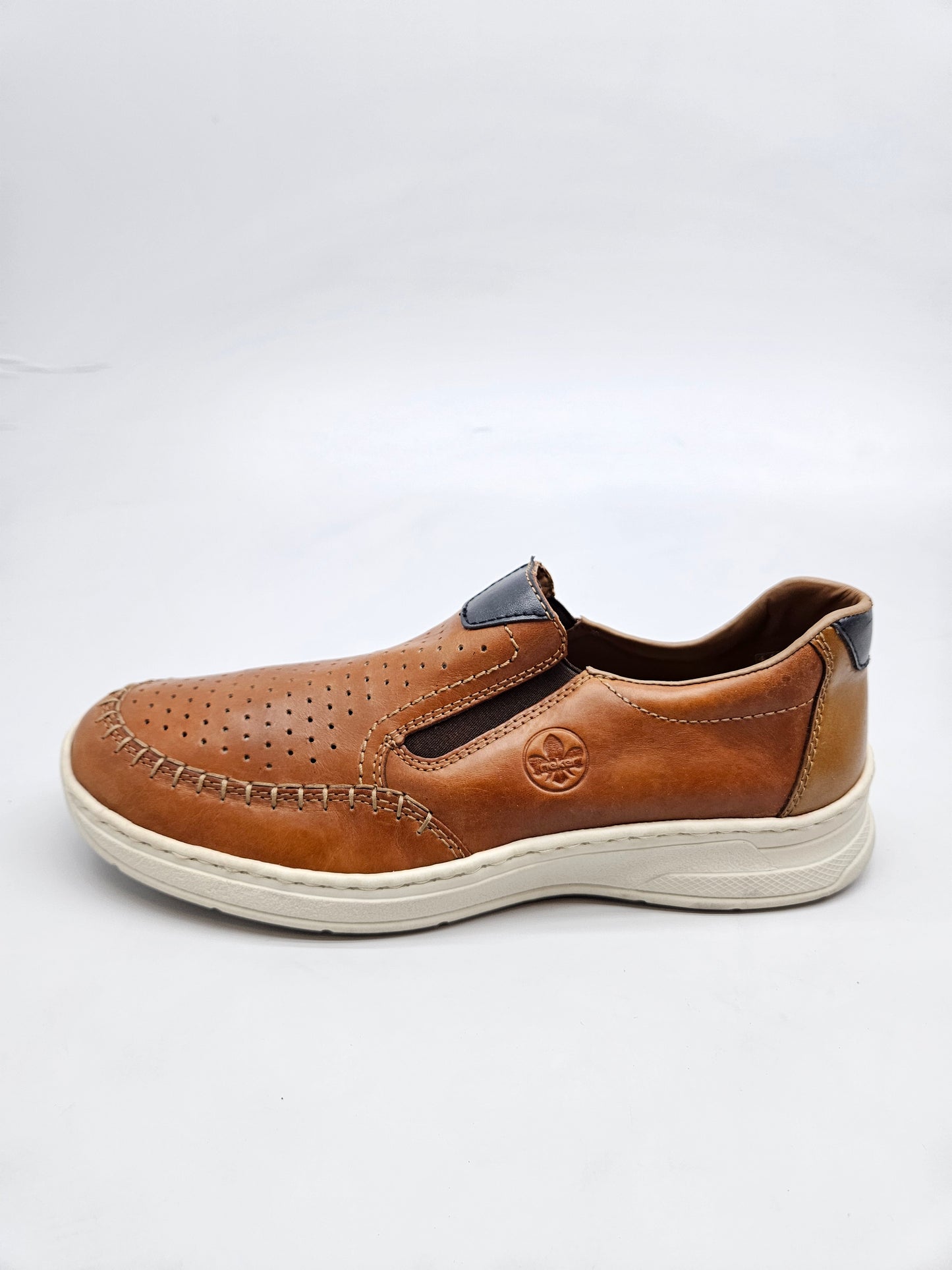 RIEKER NOVI ORIGINAL KOZNI CEVLI BR 44