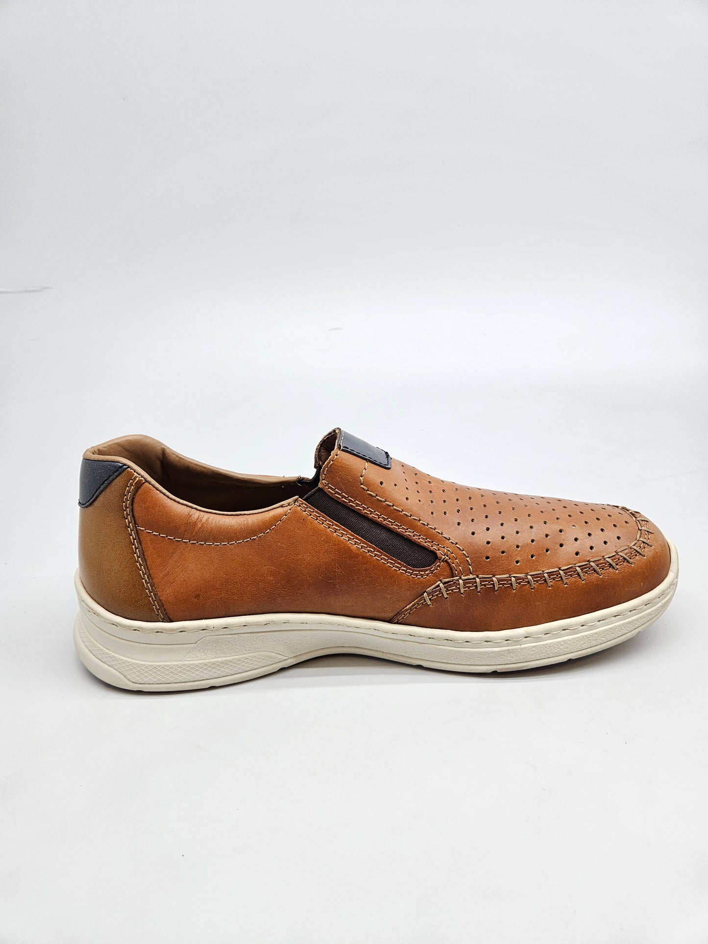 RIEKER NOVI ORIGINAL KOZNI CEVLI BR 44