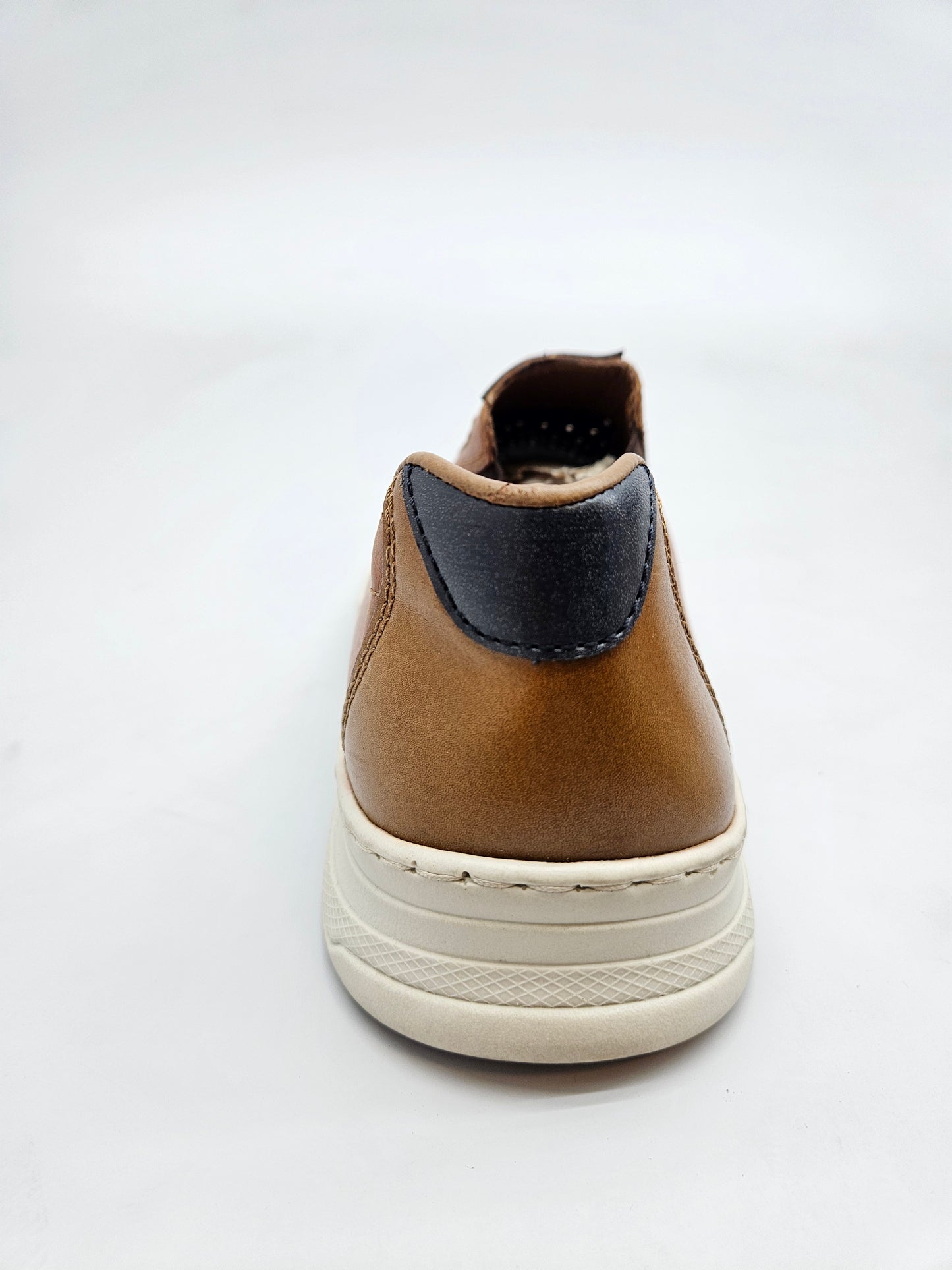 RIEKER NOVI ORIGINAL KOZNI CEVLI BR 44