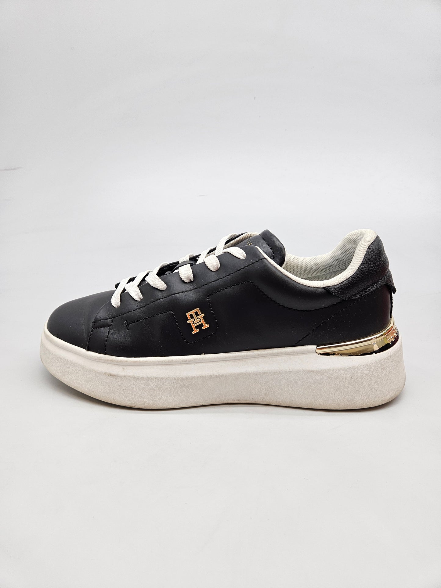 TOMMY HILFIGER ORIGINAL PATIKI BR 38