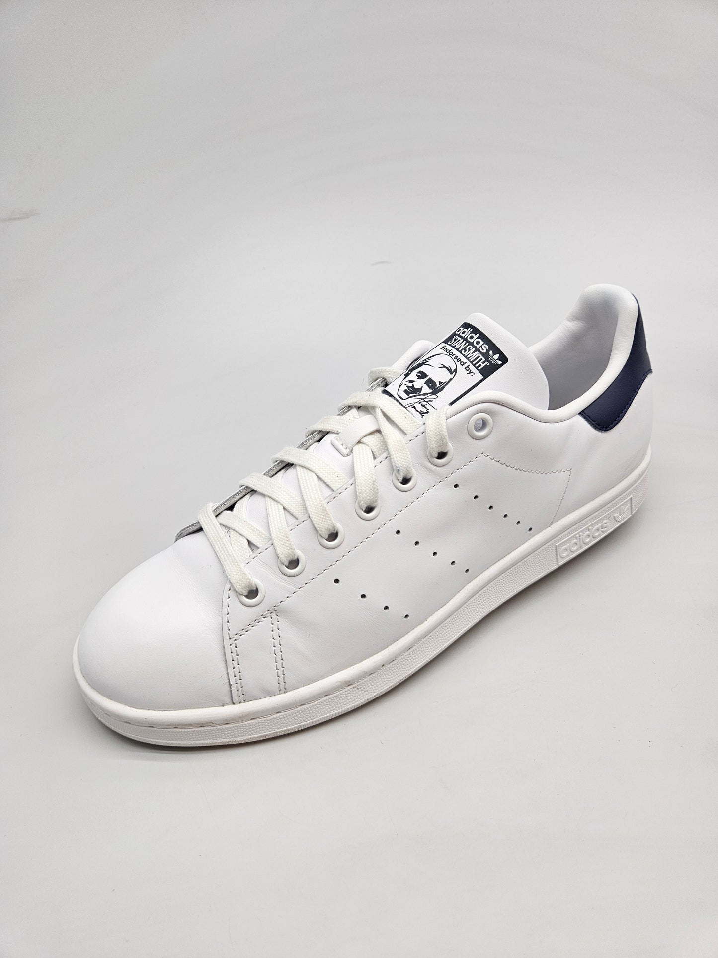 ADIDAS ORIGINAL PATIKI 43