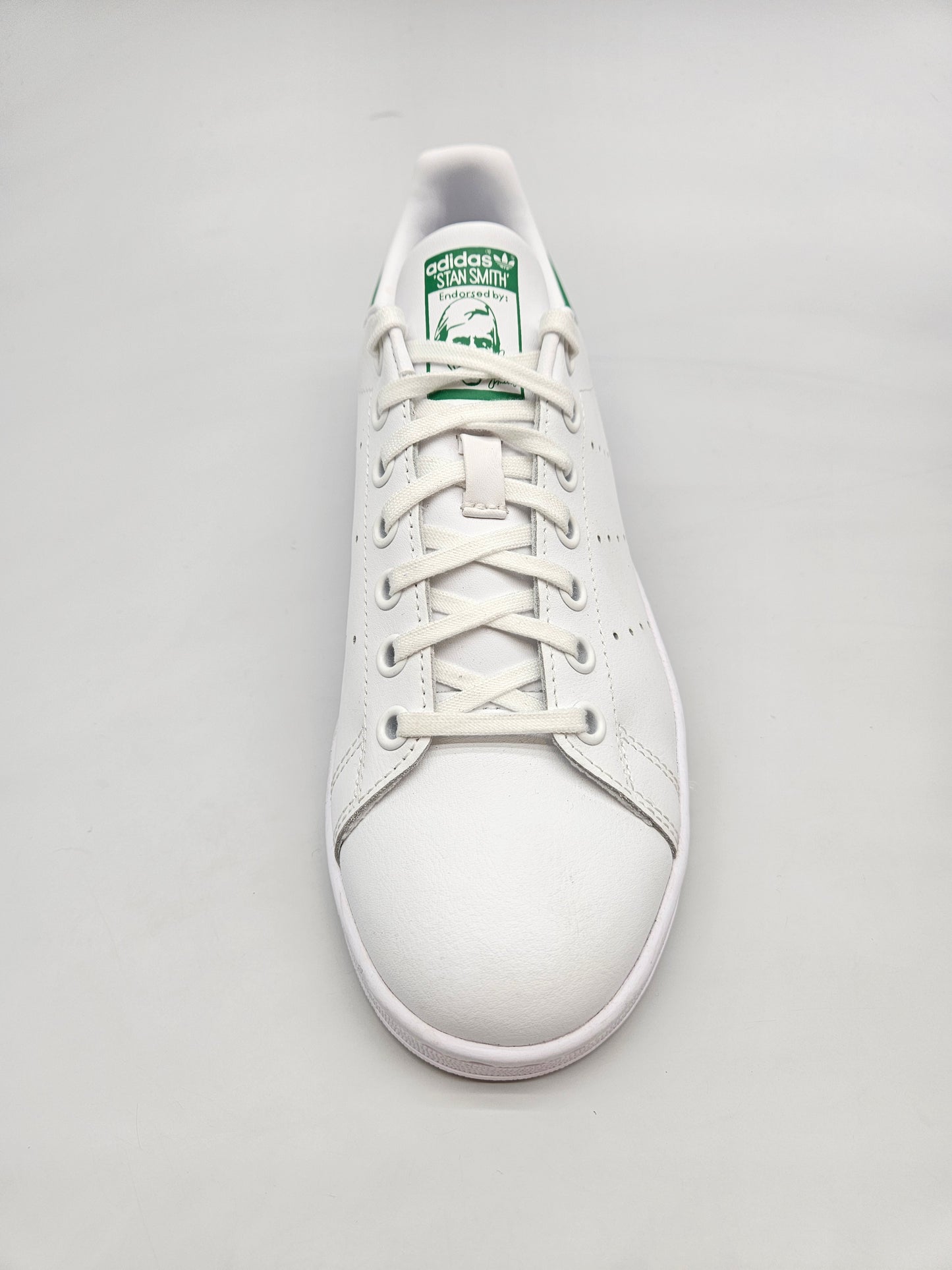 ADIDAS NOVI ORIGINAL PATIKI BR 38.5