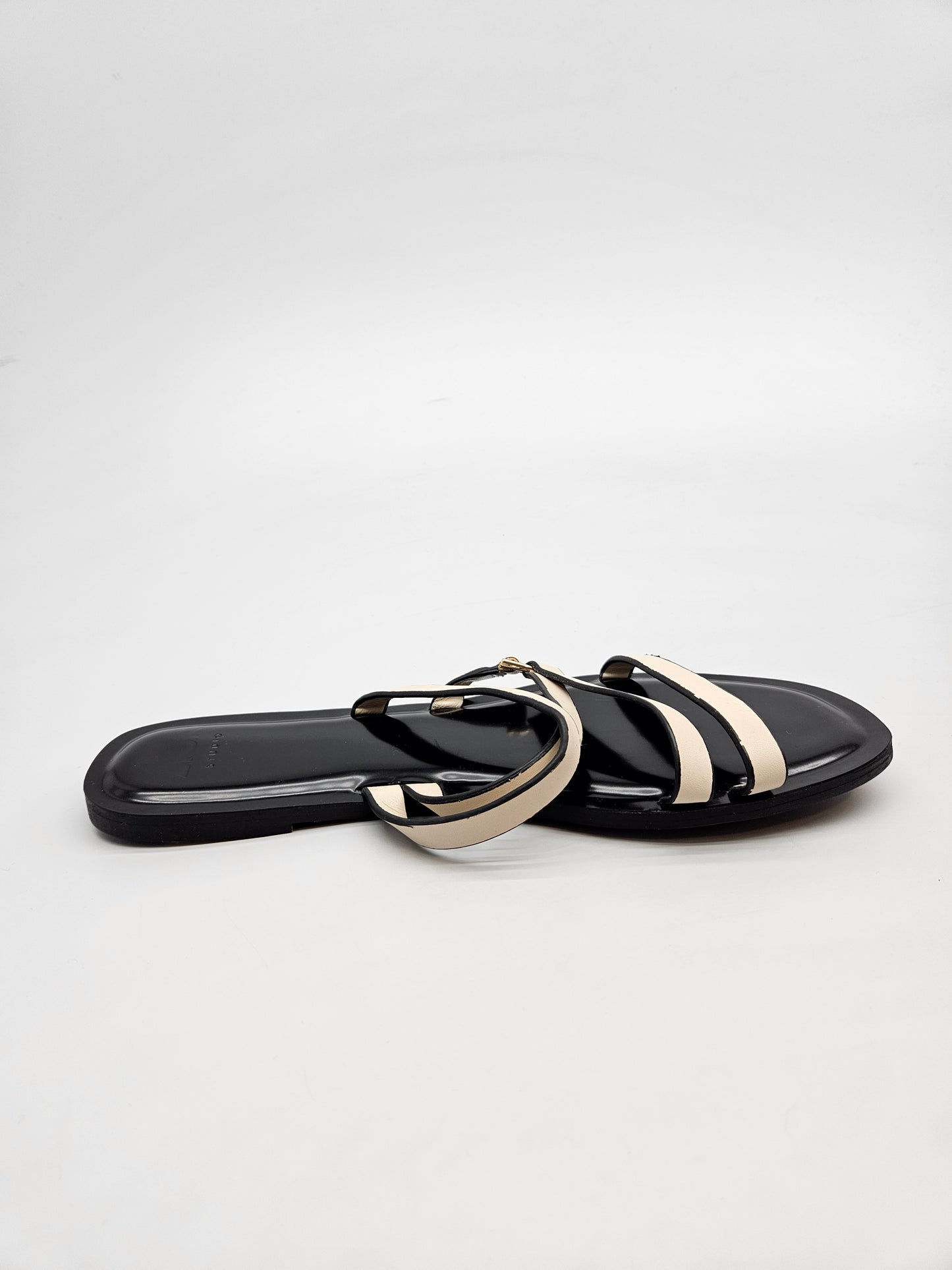 ZARA NOVI ORIGINAL VLECKI BR 42