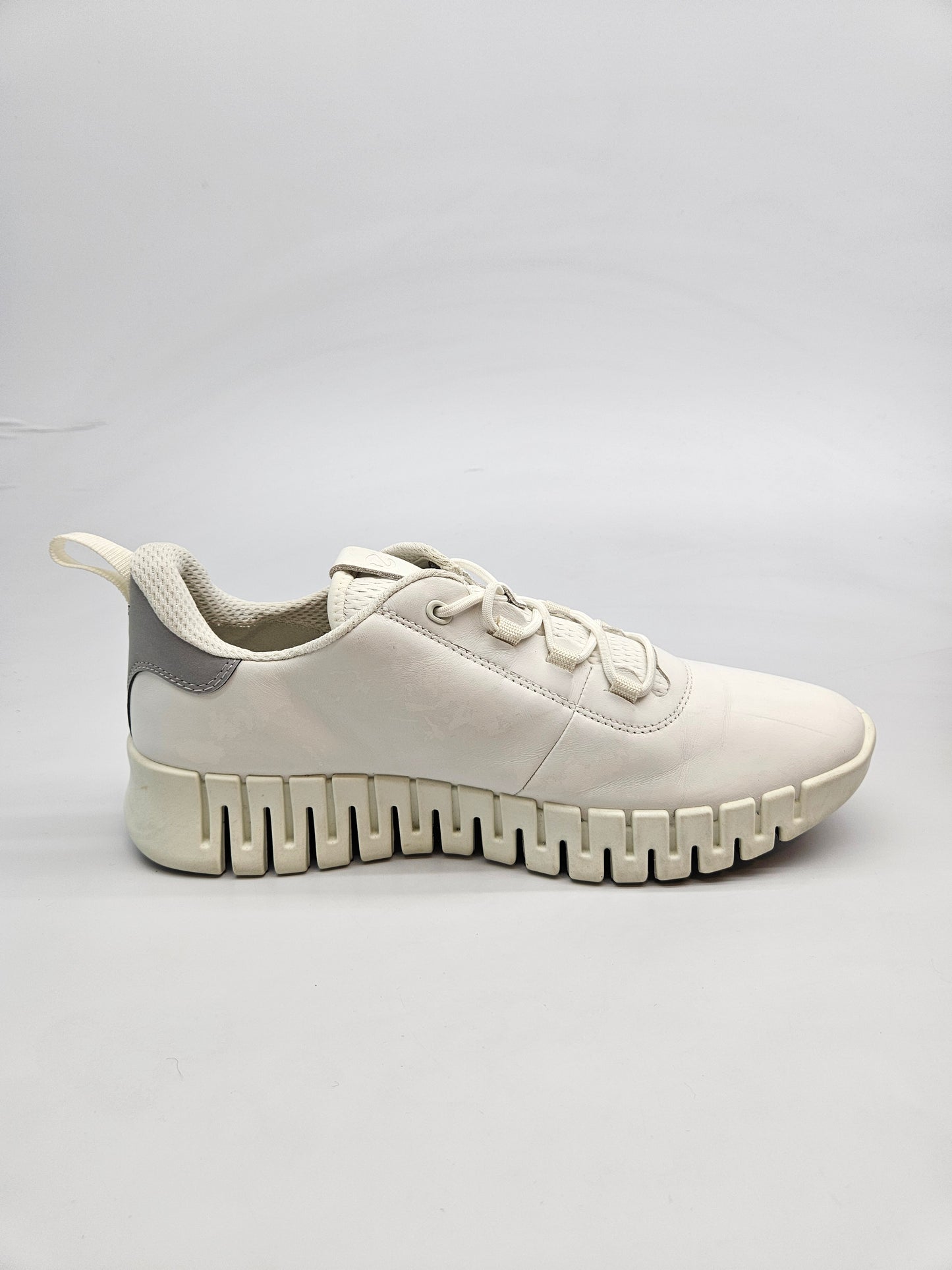 ECCO ORIGINAL KOZNI PATIKI BR 42