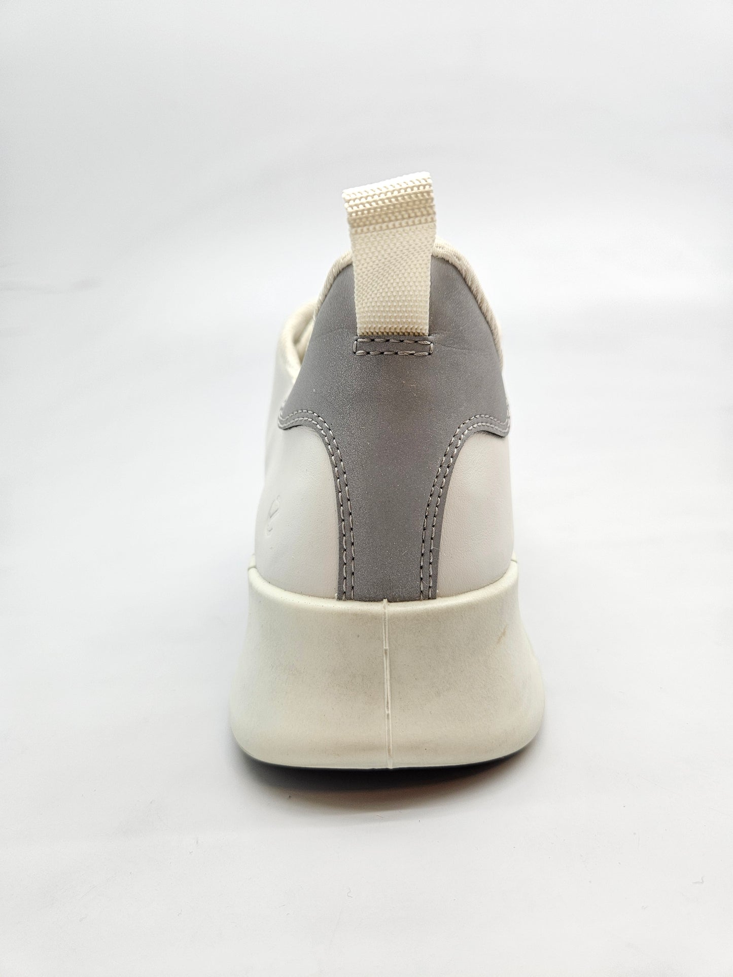 ECCO ORIGINAL KOZNI PATIKI BR 42