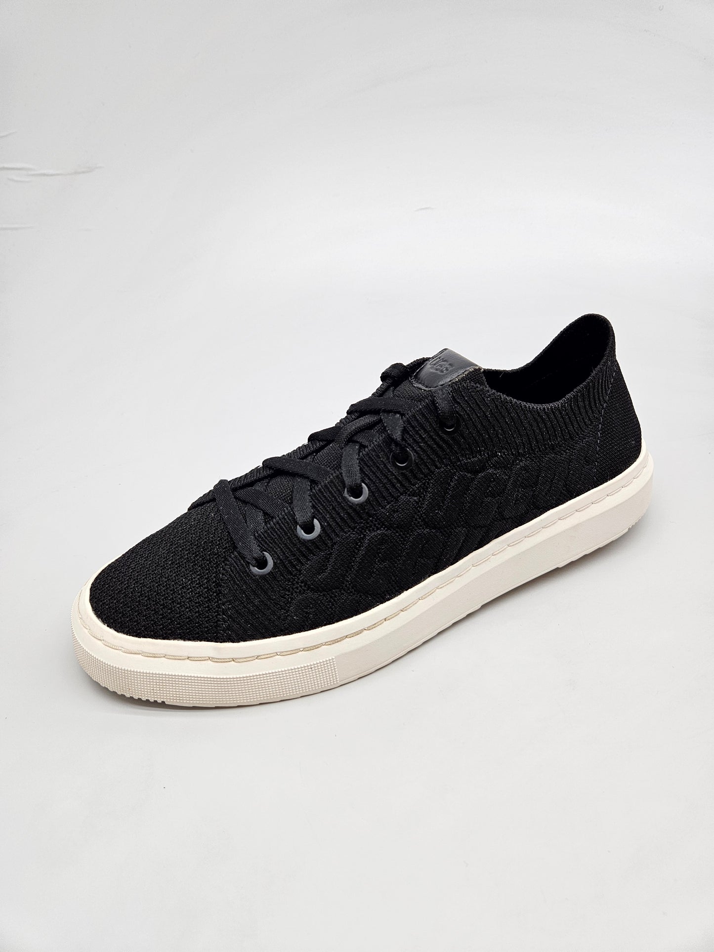 UGG AUSTRALIA ORIGINAL KOZNI PATIKI BR 39