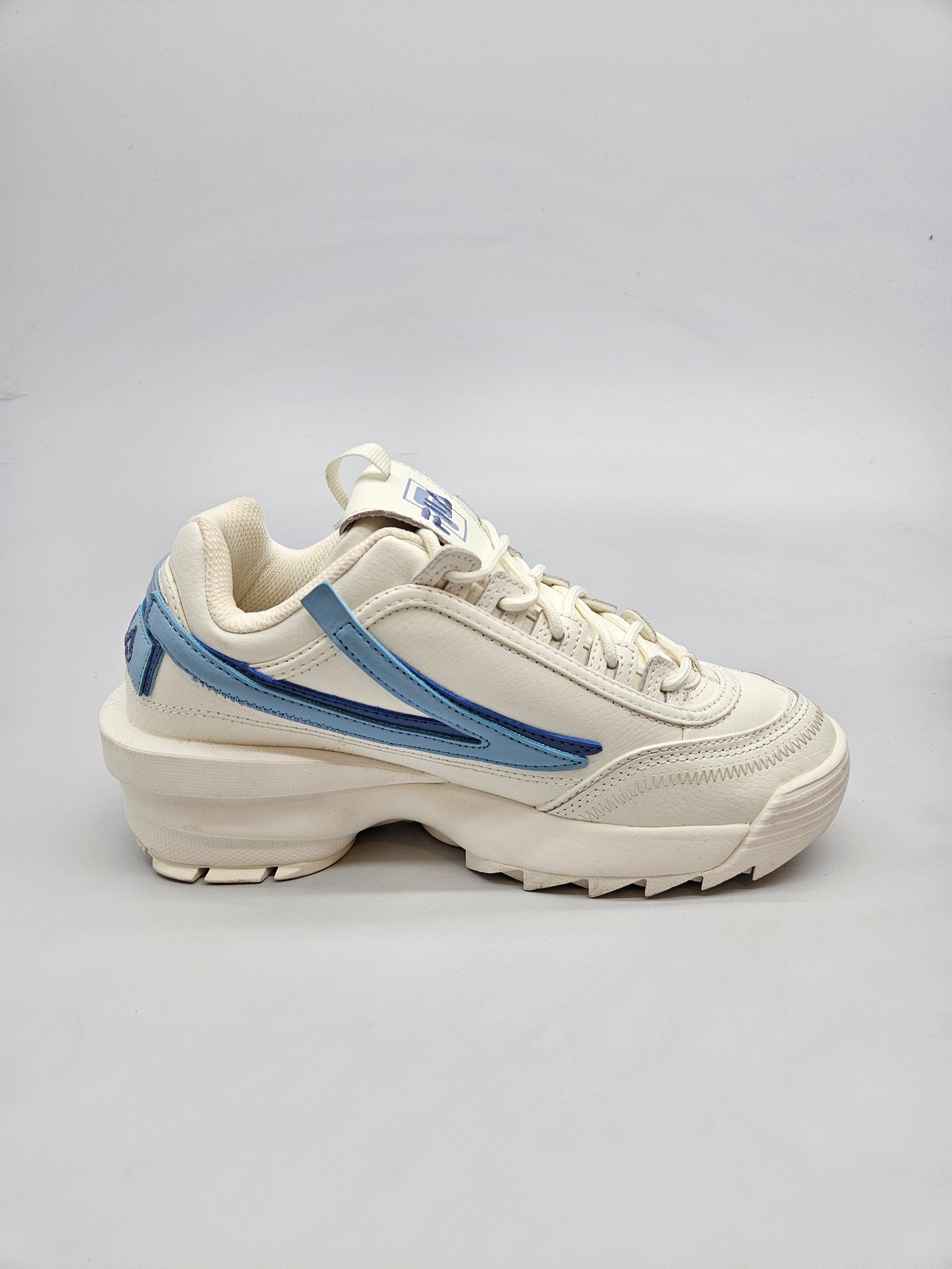 FILA NOVI ORIGINAL PATIKI BR 40