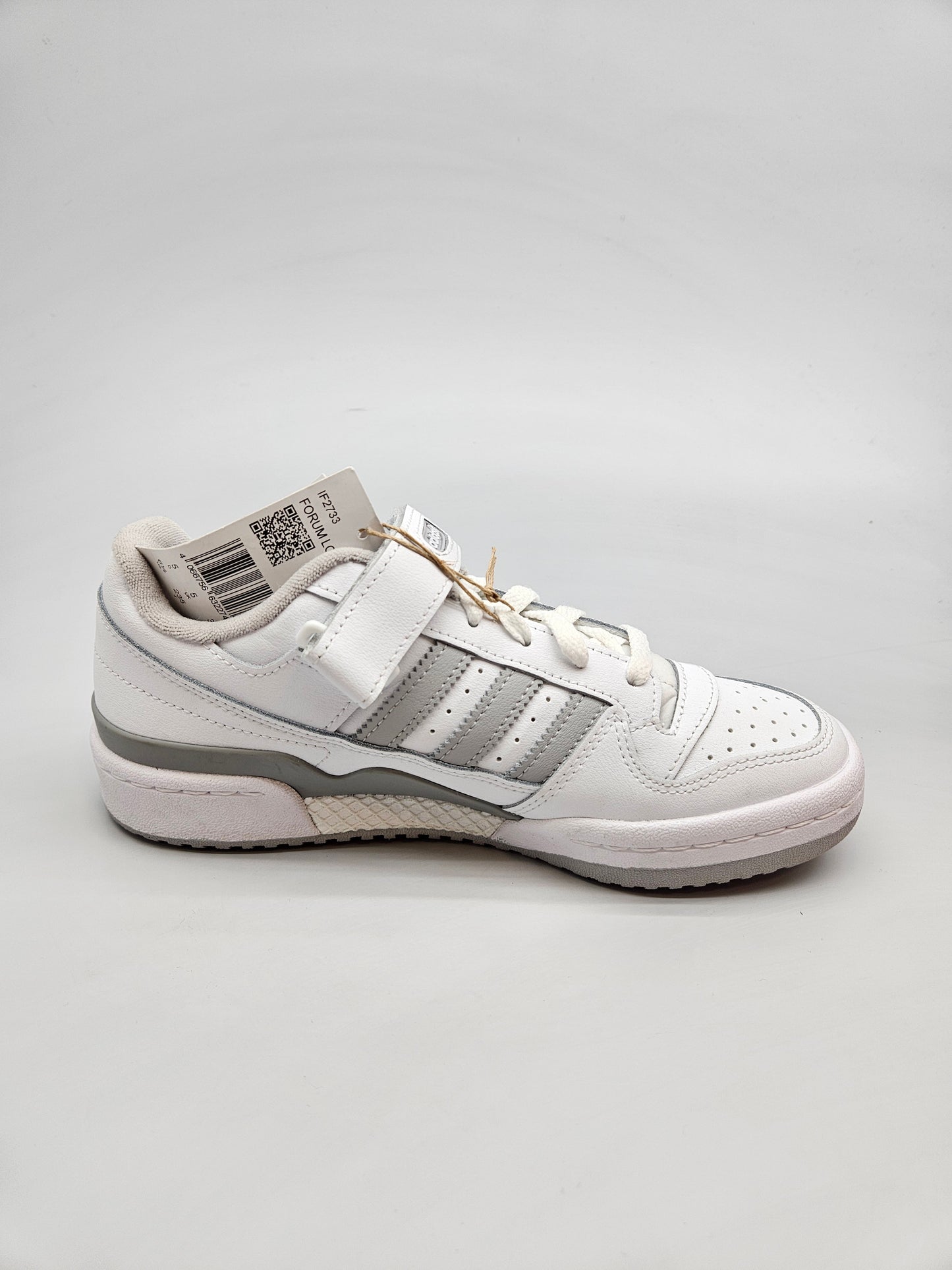 ADIDAS NOVI ORIGINAL PATIKI BR 38