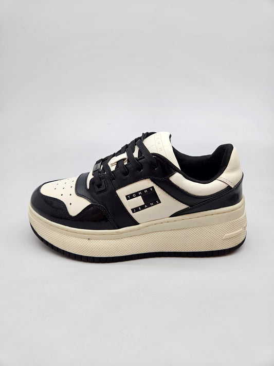 TOMMY HILFIGER ORIGINAL PATIKI BR 38