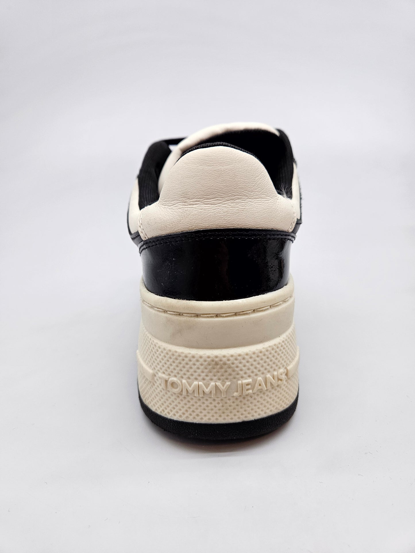TOMMY HILFIGER ORIGINAL PATIKI BR 38