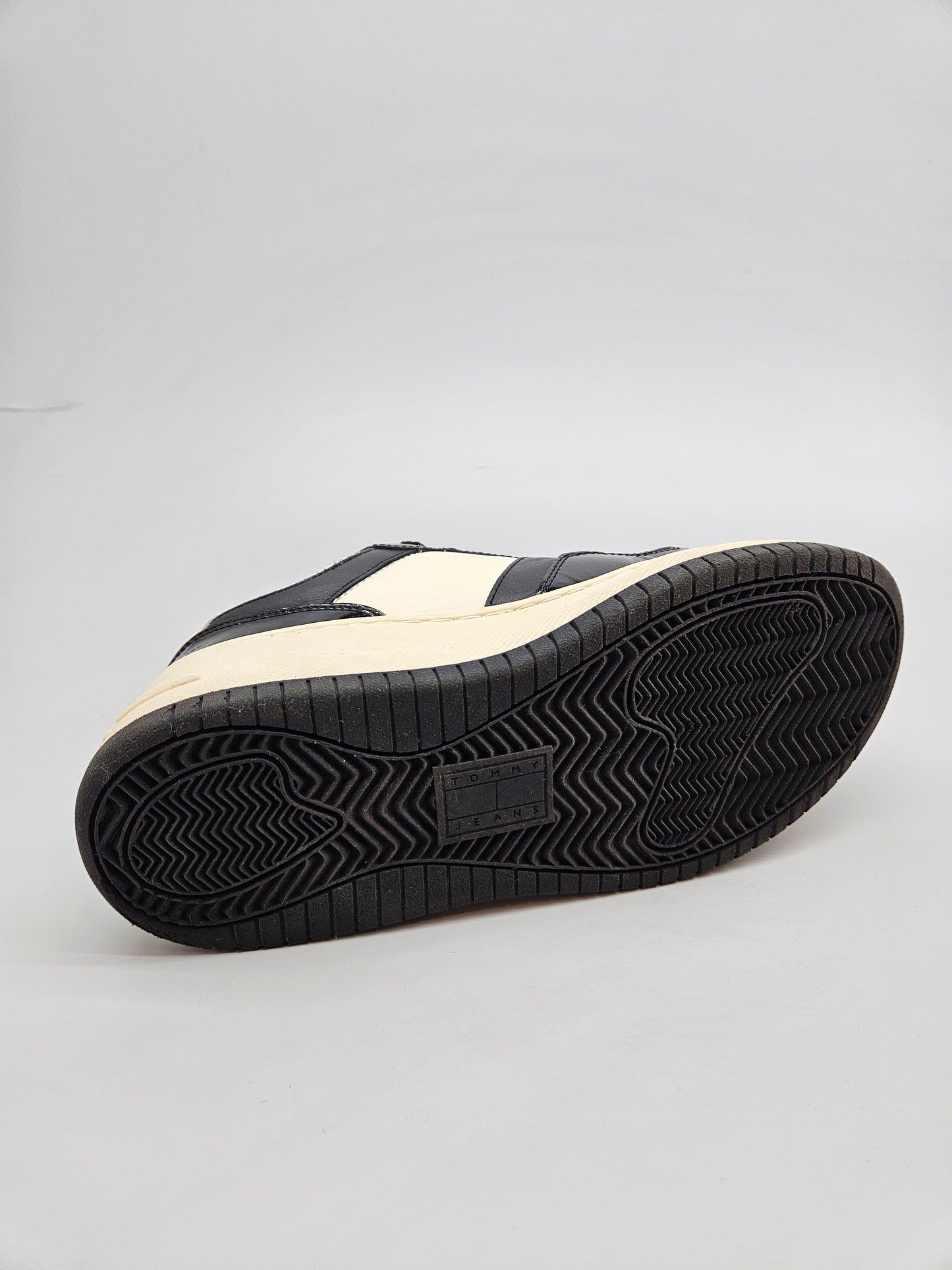 TOMMY HILFIGER ORIGINAL PATIKI BR 38