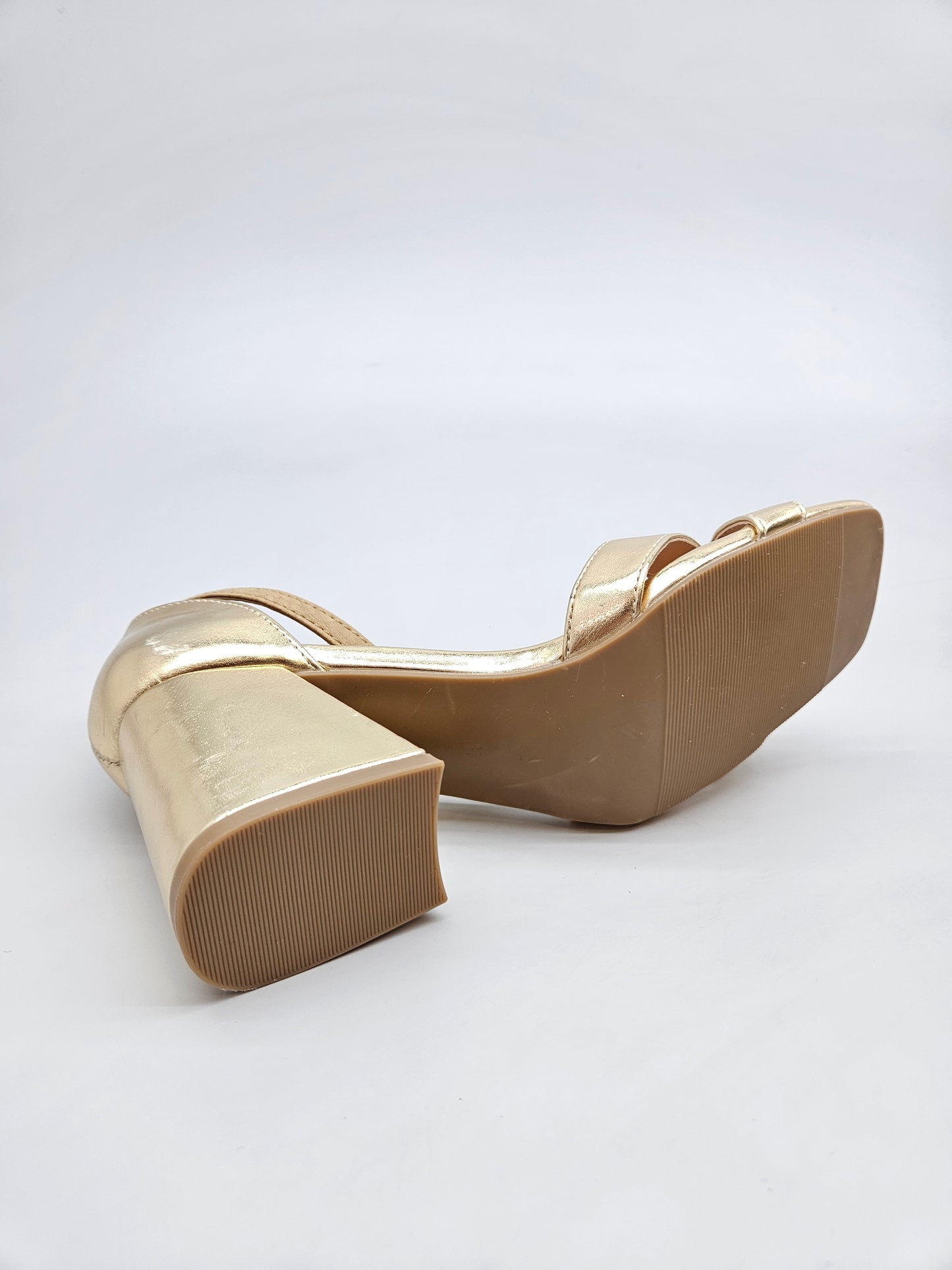 EVEN & ODD NOVI ORIGINAL SANDALI BR 37