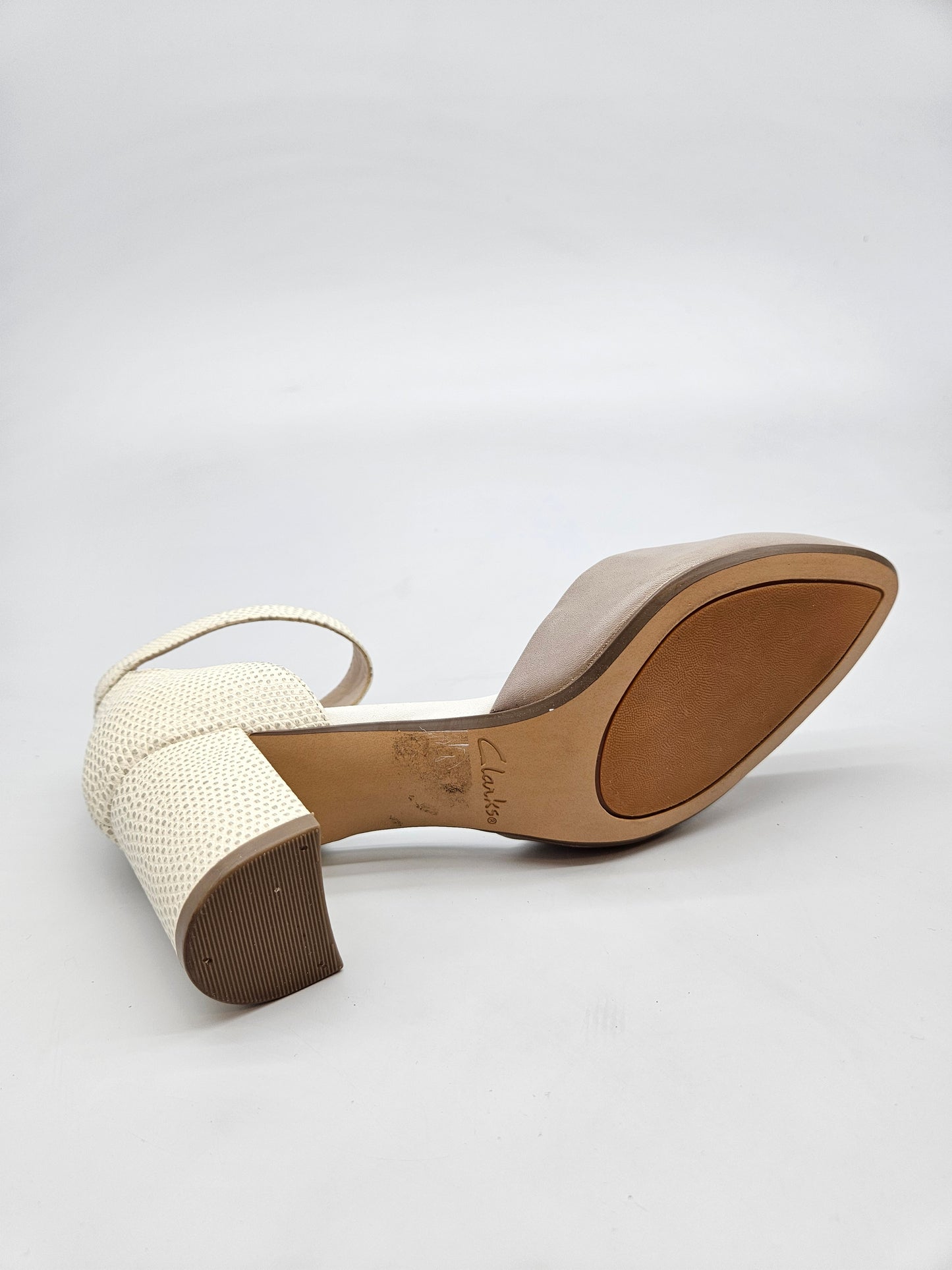 CLARKS NOVI ORIGINAL SANDALI BR 37.5