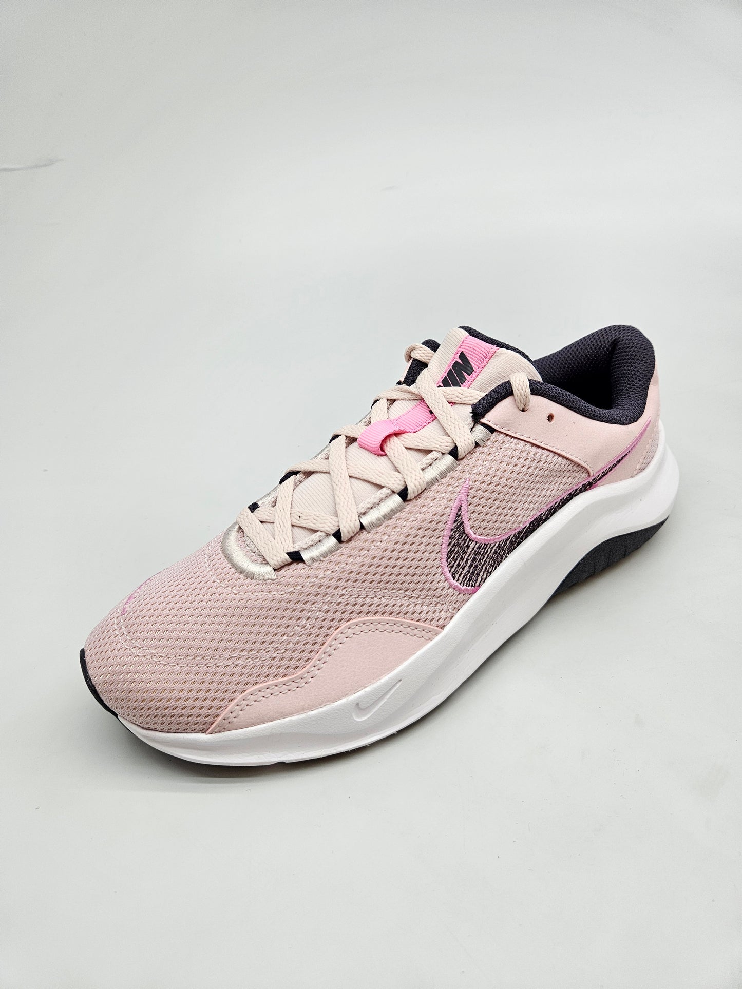 NIKE NOVI ORIGINAL PATIKI BR 40
