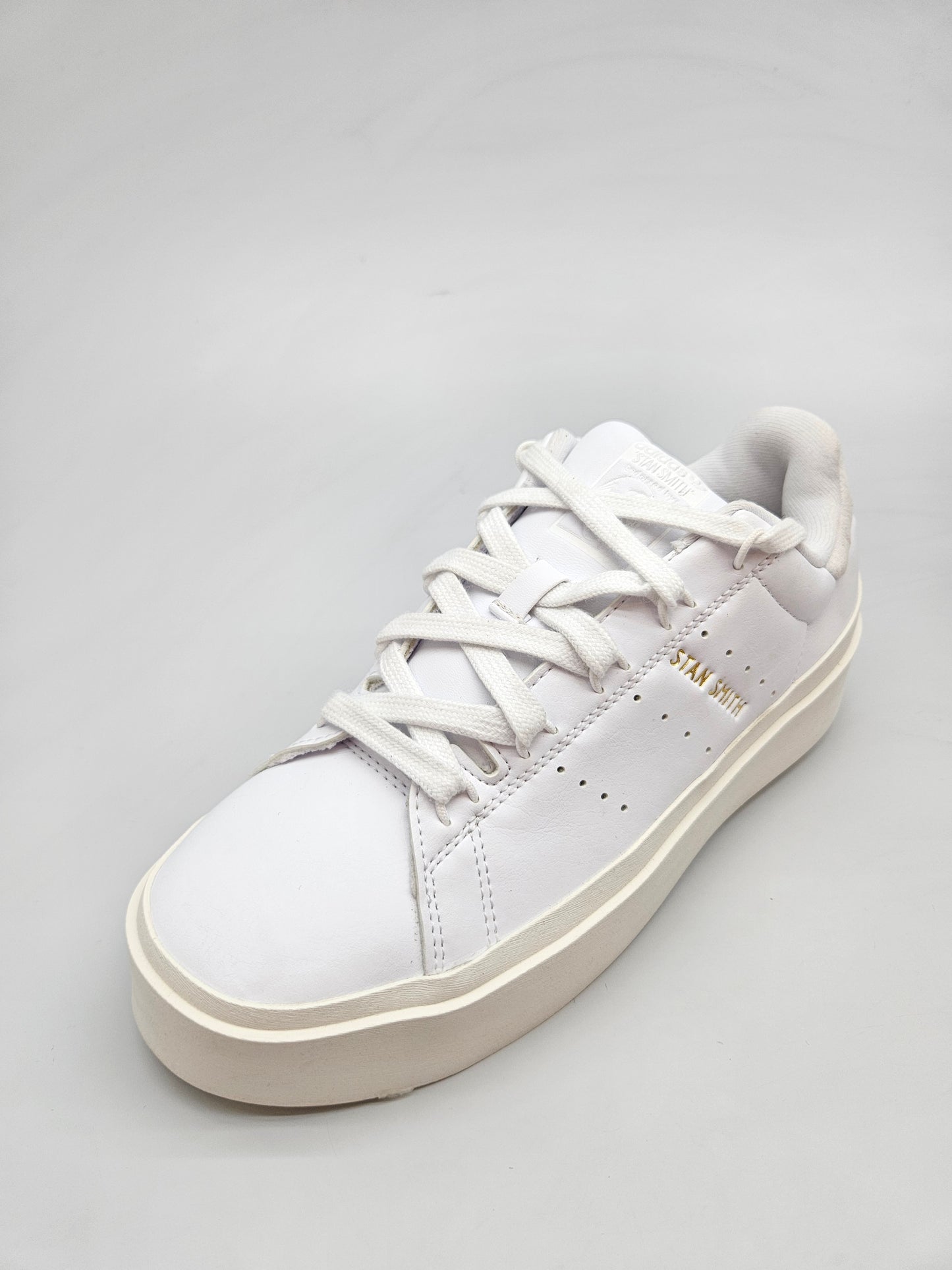 ADIDAS NOVI ORIGINAL PATIKI BR 39
