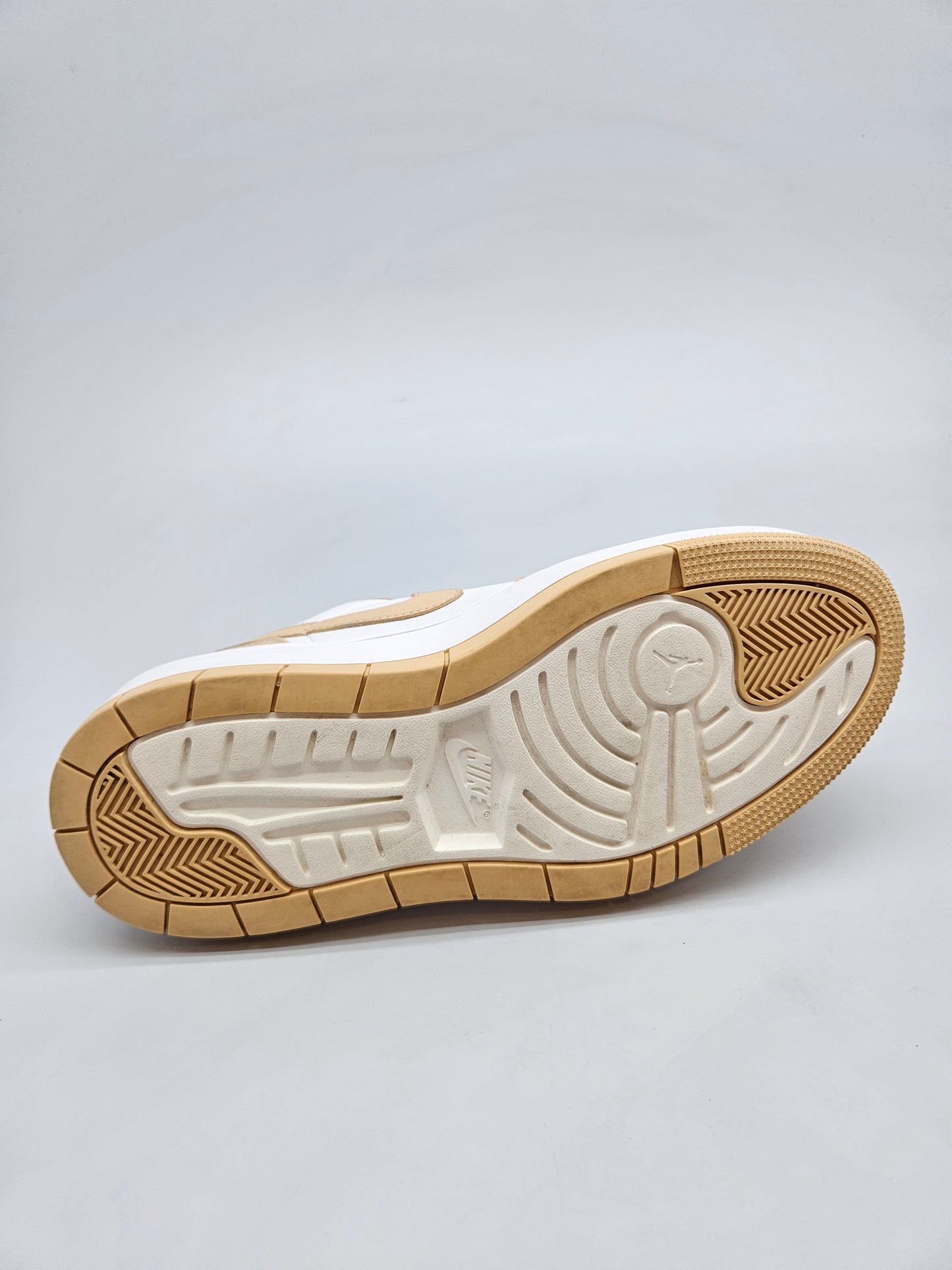 NIKE JORDAN  ORIGINAL PATIKI BR 39