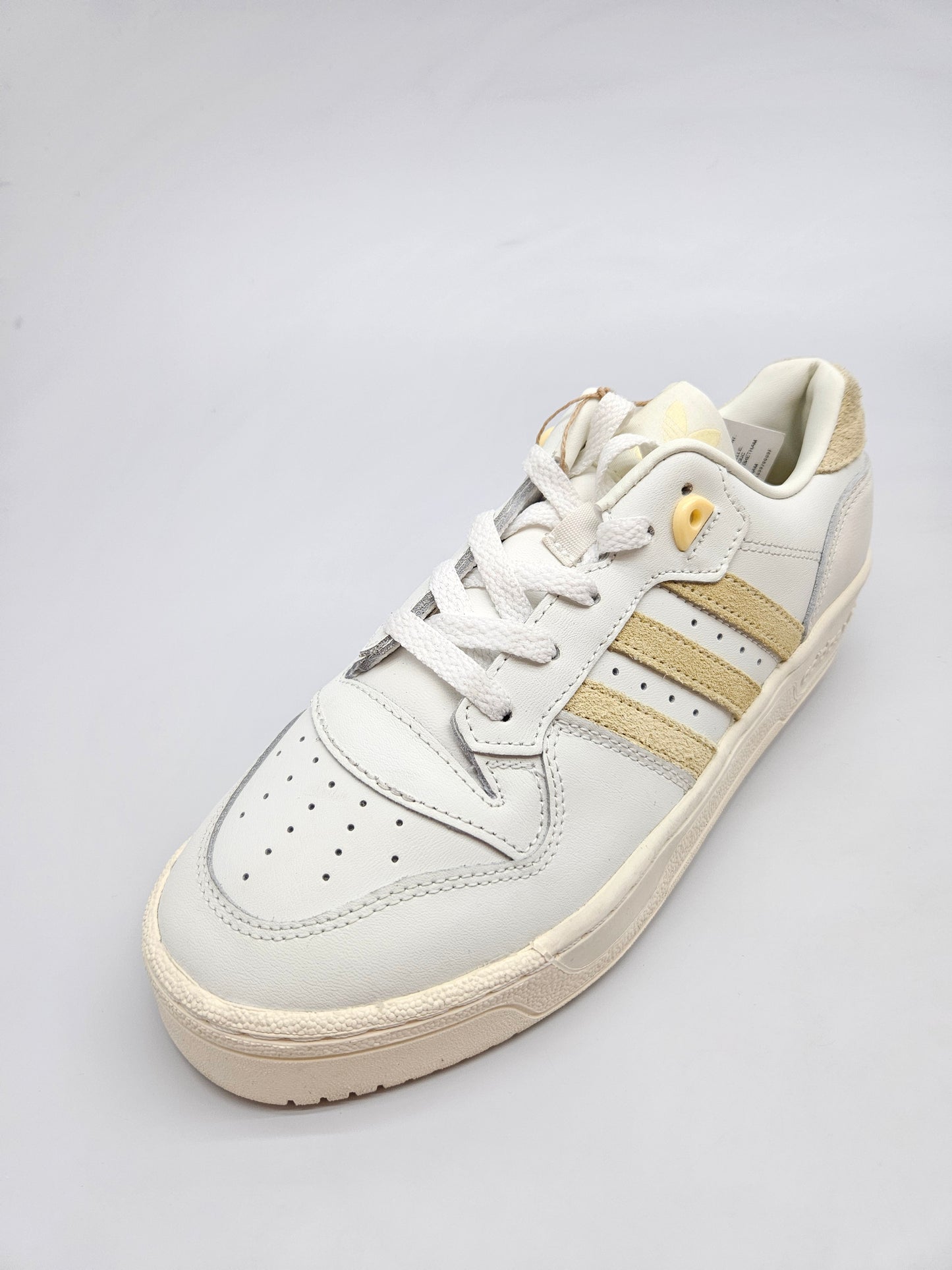 ADIDAS NOVI ORIGINAL PATIKI BR 40