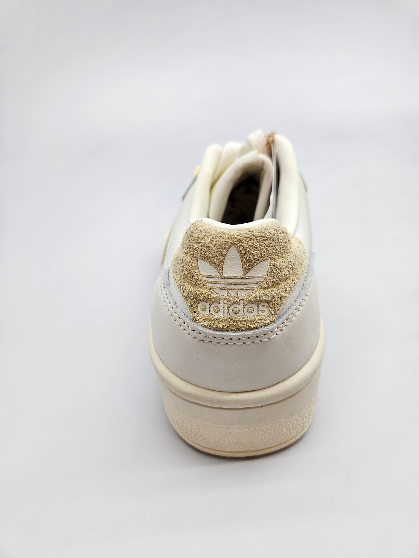 ADIDAS NOVI ORIGINAL PATIKI BR 40