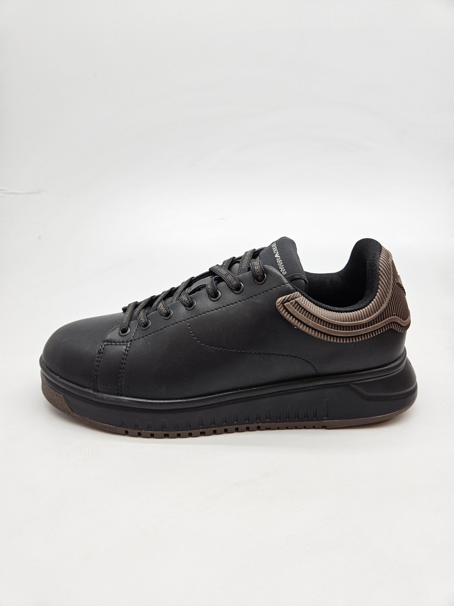 ARMANI ORIGINAL PATIKI BR 43