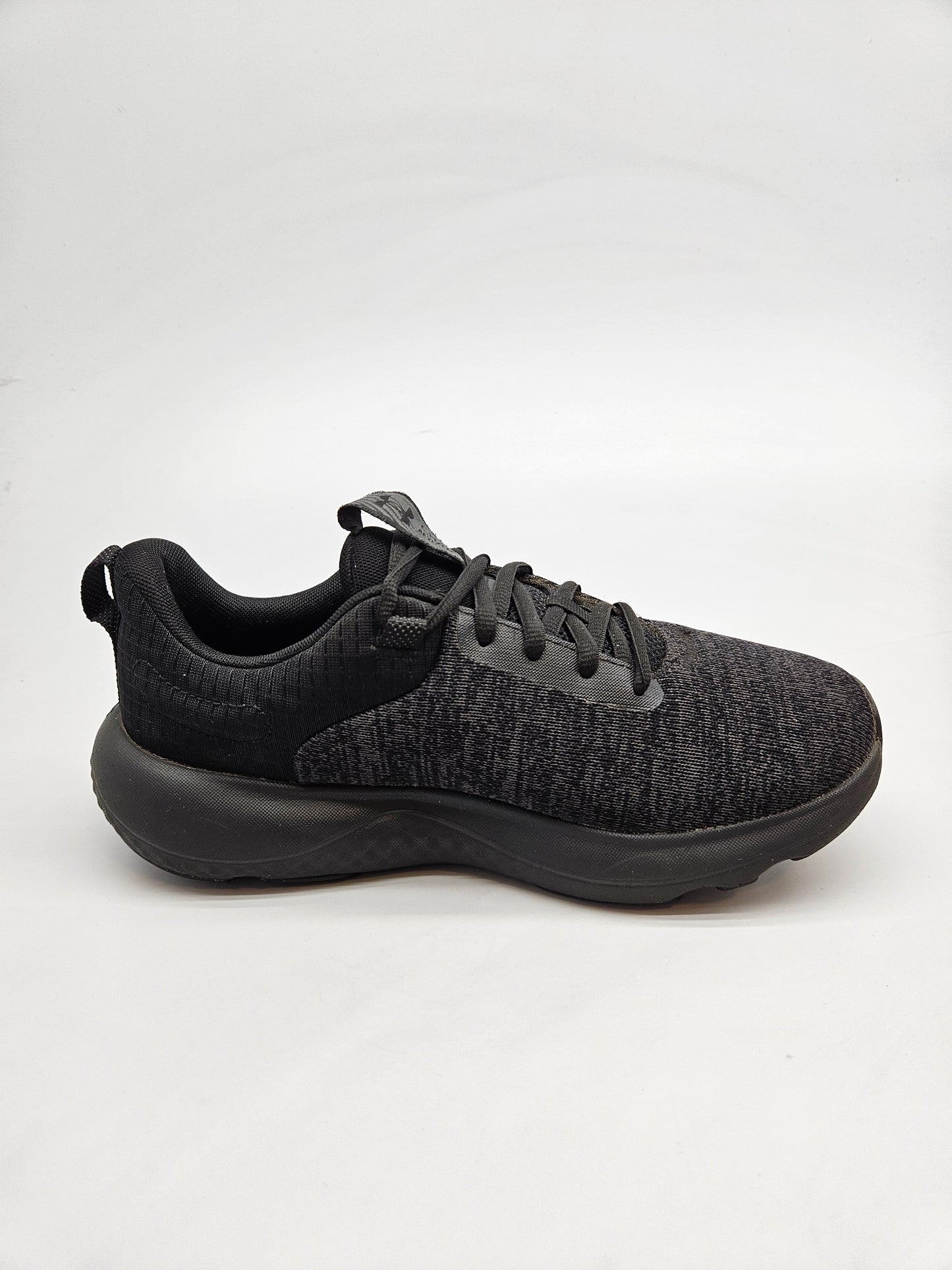 UNDER ARMOUR ORIGINAL PATIKI BR 38.5