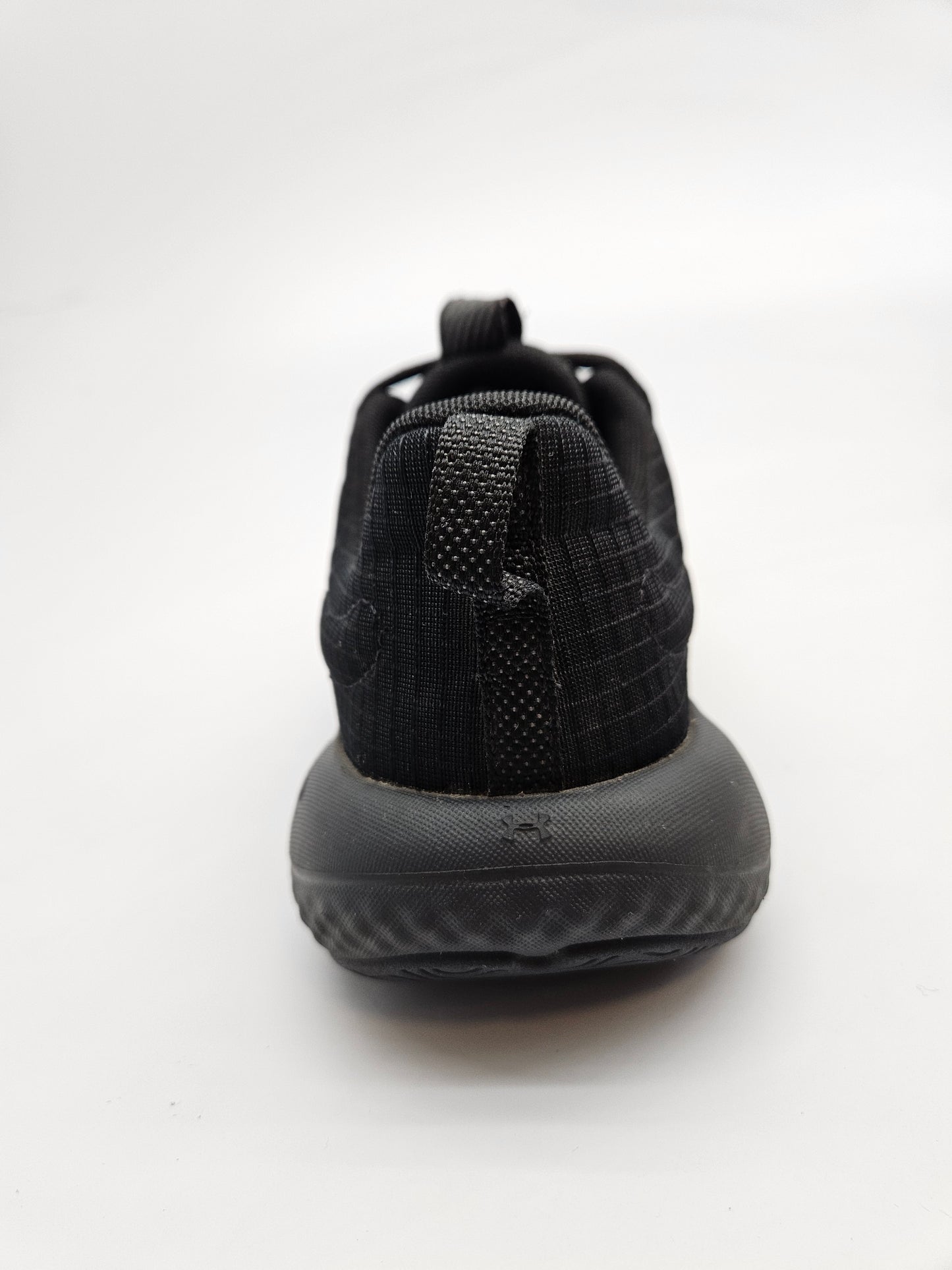 UNDER ARMOUR ORIGINAL PATIKI BR 38.5