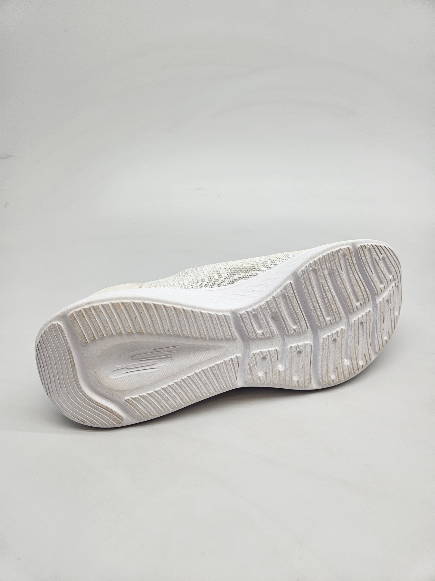 SKECHERS MEMORY ORIGINAL PATIKI 39.5
