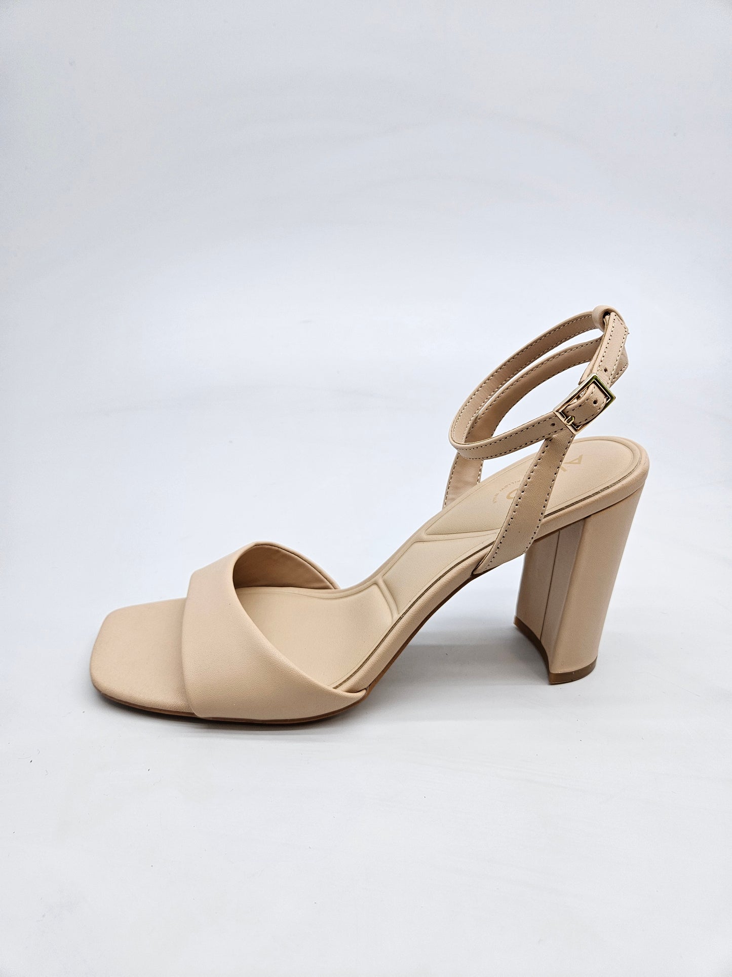 ALDO ORIGINAL SANDALI BR 39