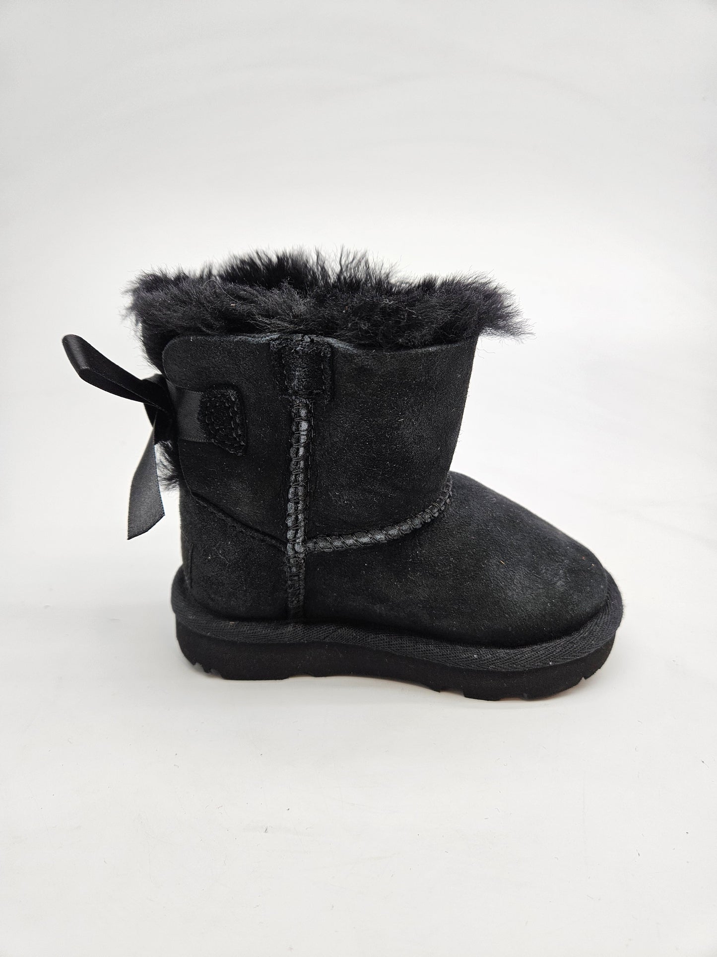 UGG AUSTRALIA ORIGINAL CIZMI BR 22