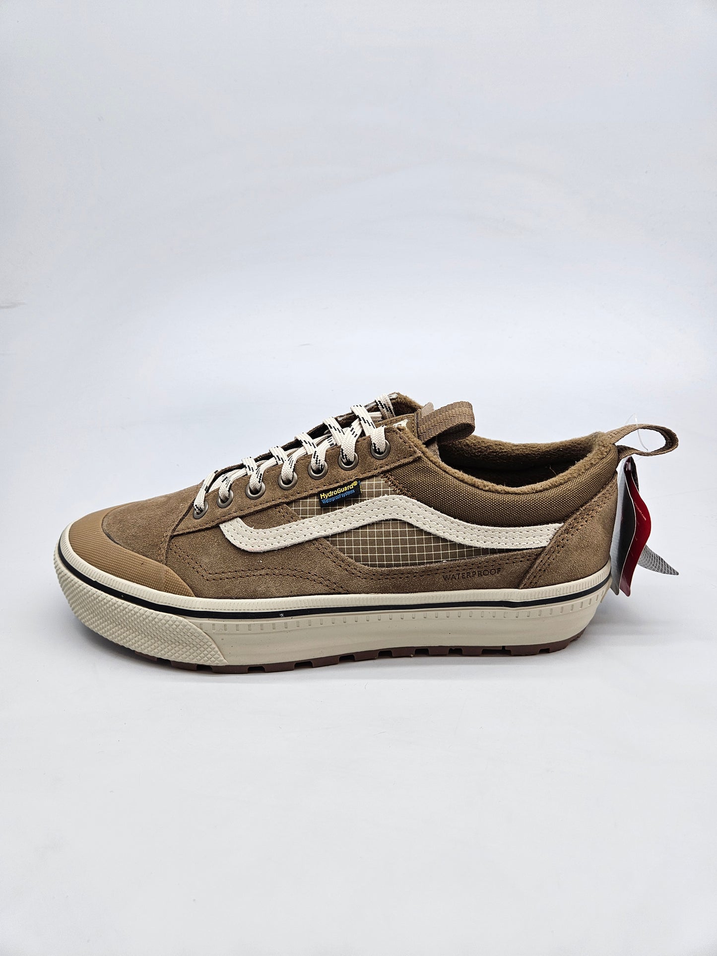 VANS NOVI VODOTPORNI PATIKI BR 41