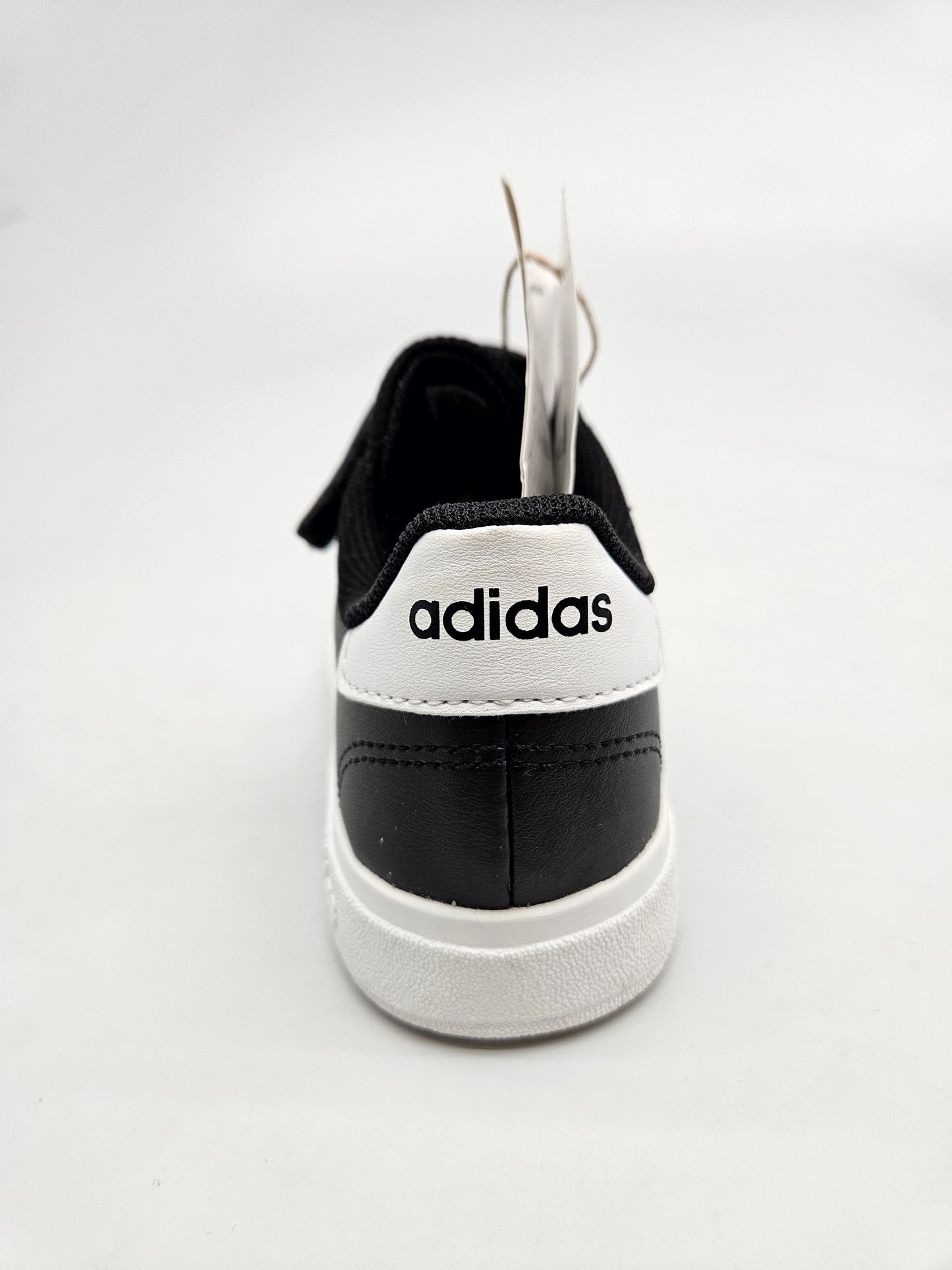 ADIDAS NOVI ORIGINAL PATIKI BR 30