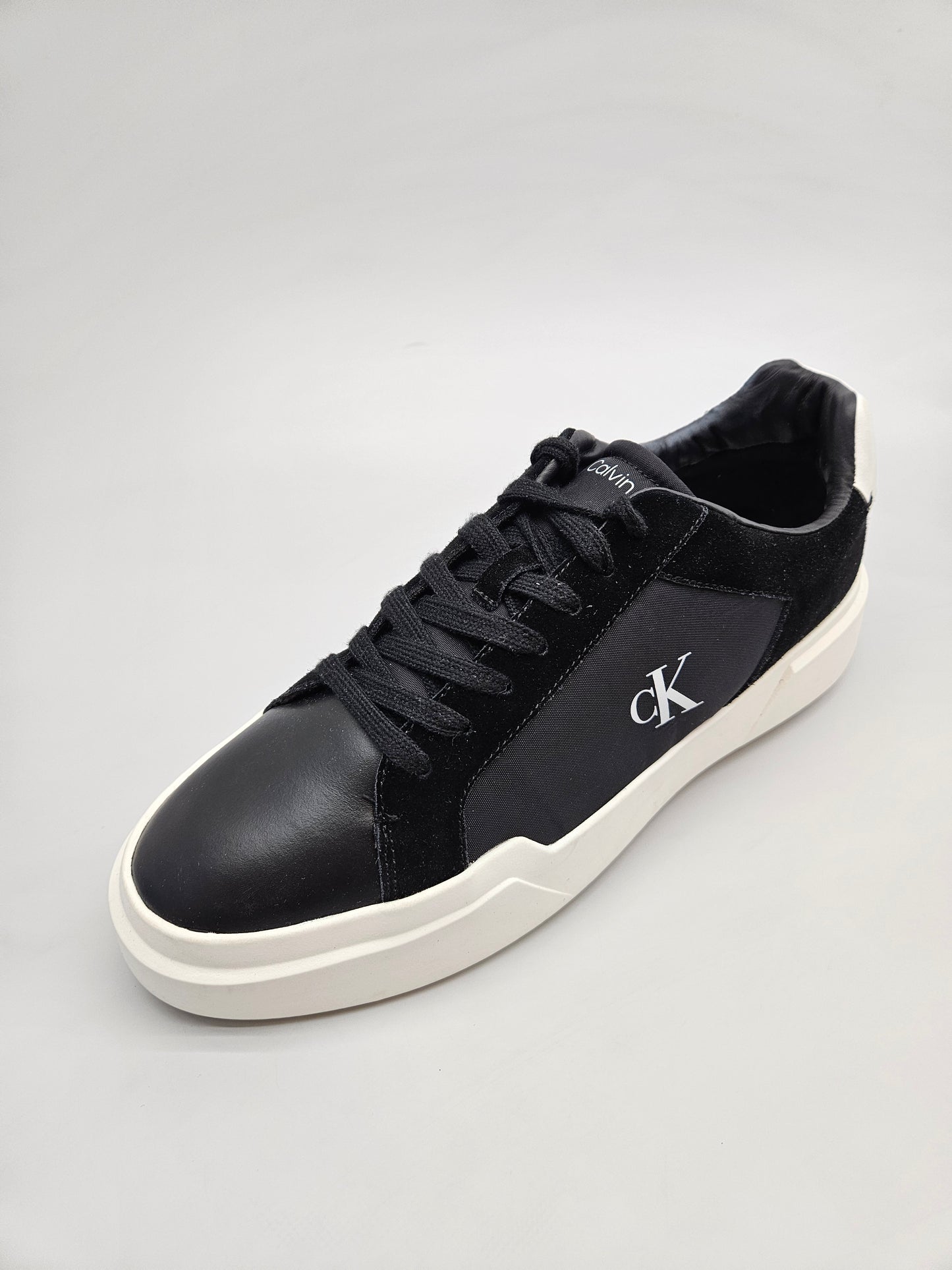 CALVIN KLEIN NOVI ORIGINAL PATIKI BR 43