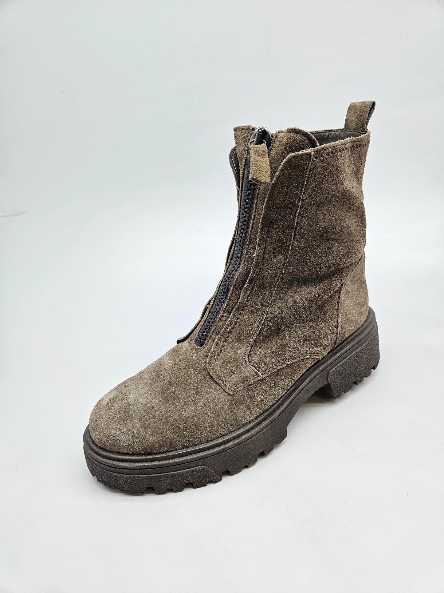 GABOR ORIGINAL KOZNI CIZMI BR 40