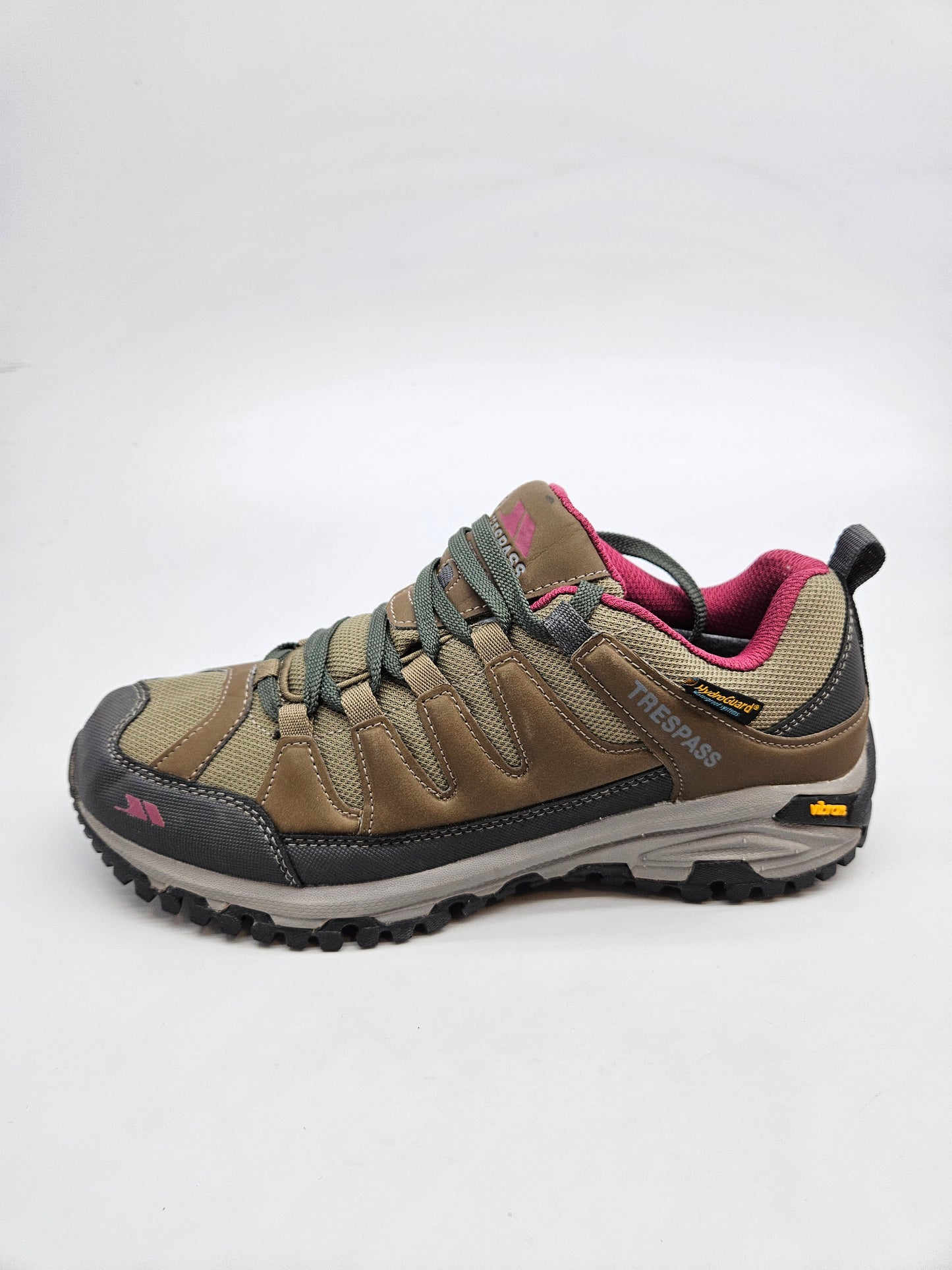 TRESPASS VIBRAM ORIGINAL VODOTPORNI PATIKI BR 40