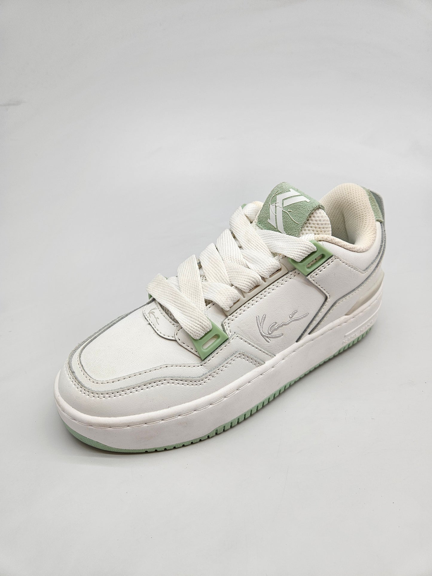 KARL KANI ORIGINAL PATIKI BR 37.5