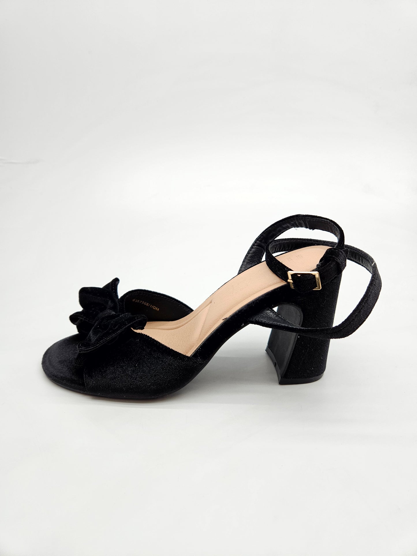 NEW LOOK NOVI ORIGINAL SANDALI BR 38