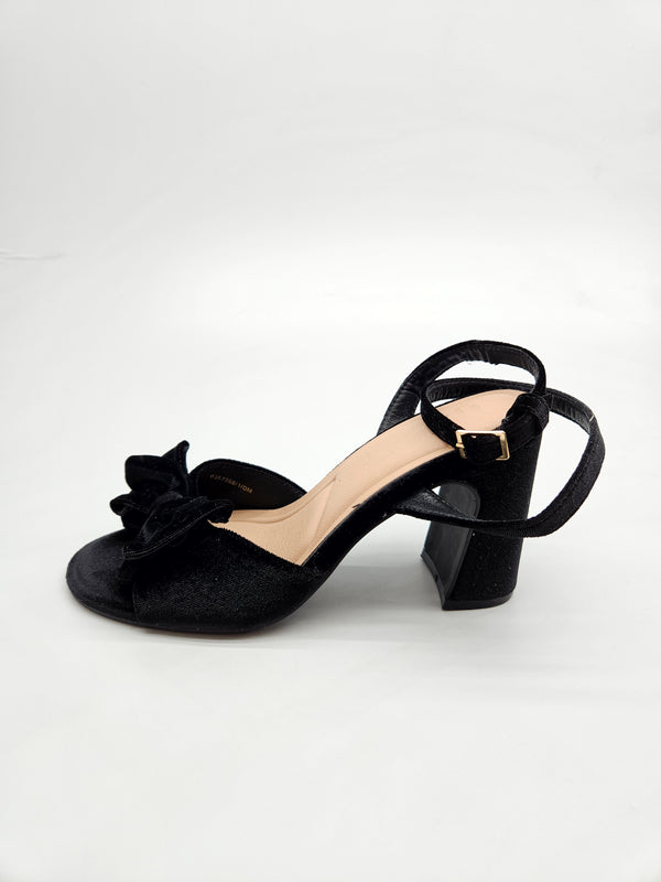 NEW LOOK NOVI ORIGINAL SANDALI BR 38