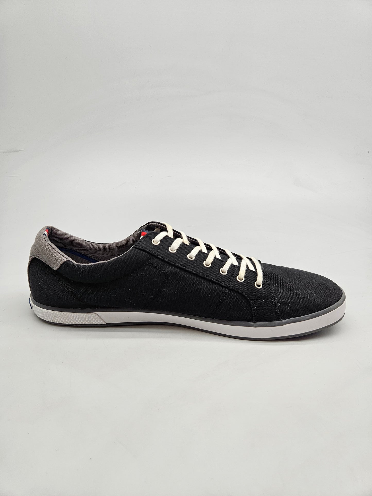 TOMMY HILFIGER ORIGINAL PATIKI BR 48