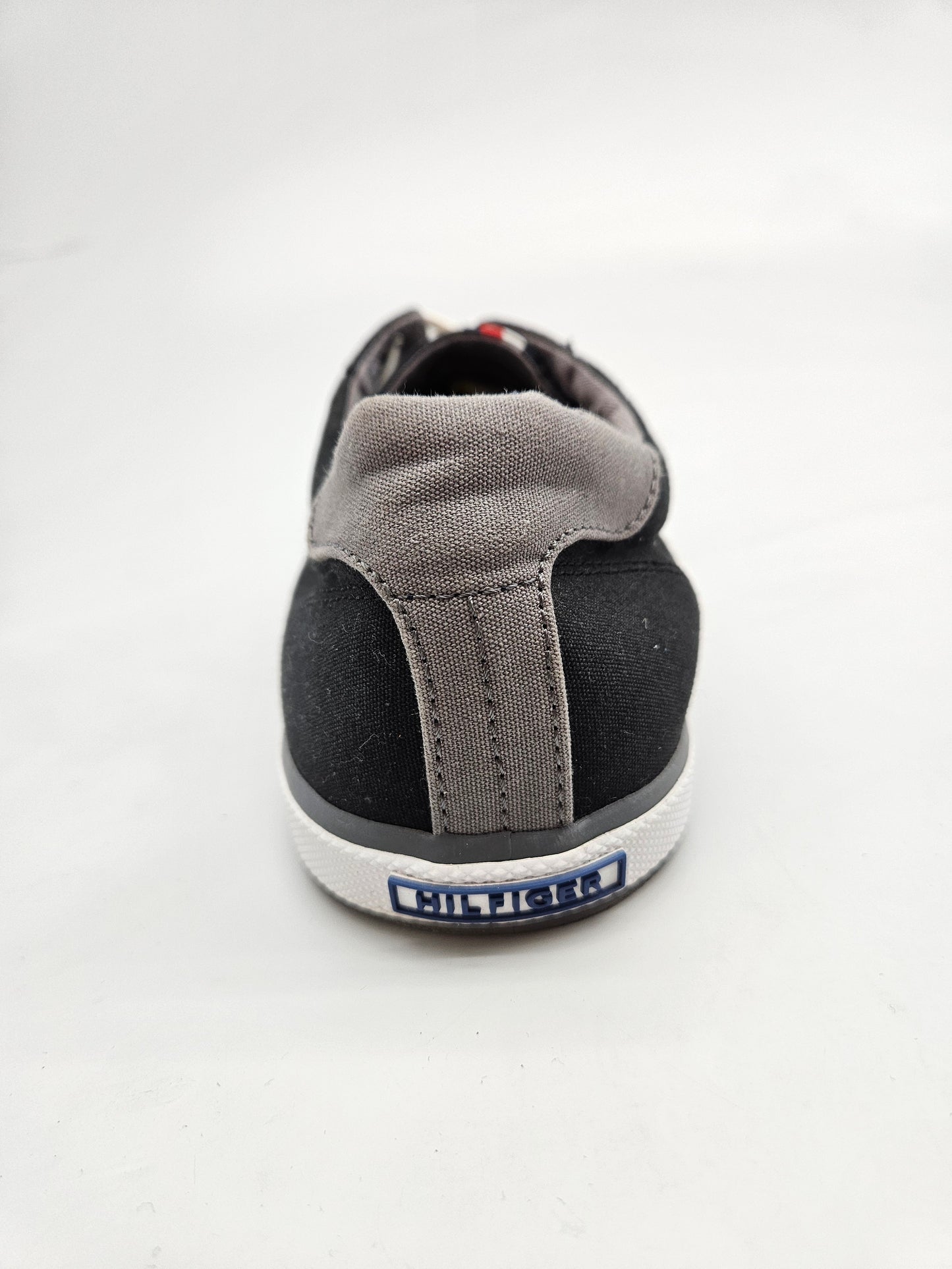 TOMMY HILFIGER ORIGINAL PATIKI BR 48