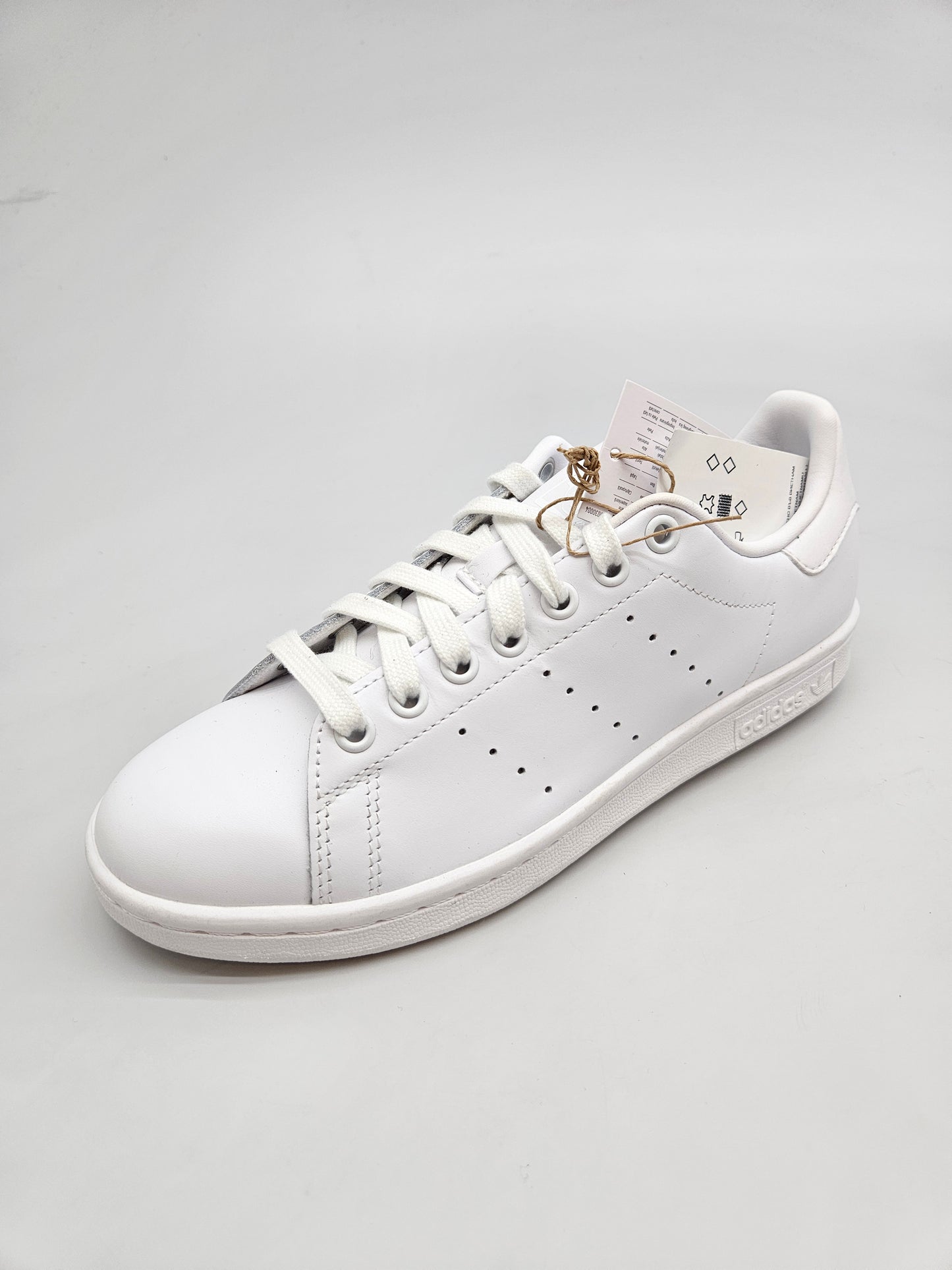 ADIDAS NOVI ORIGINAL PATIKI BR 38.5