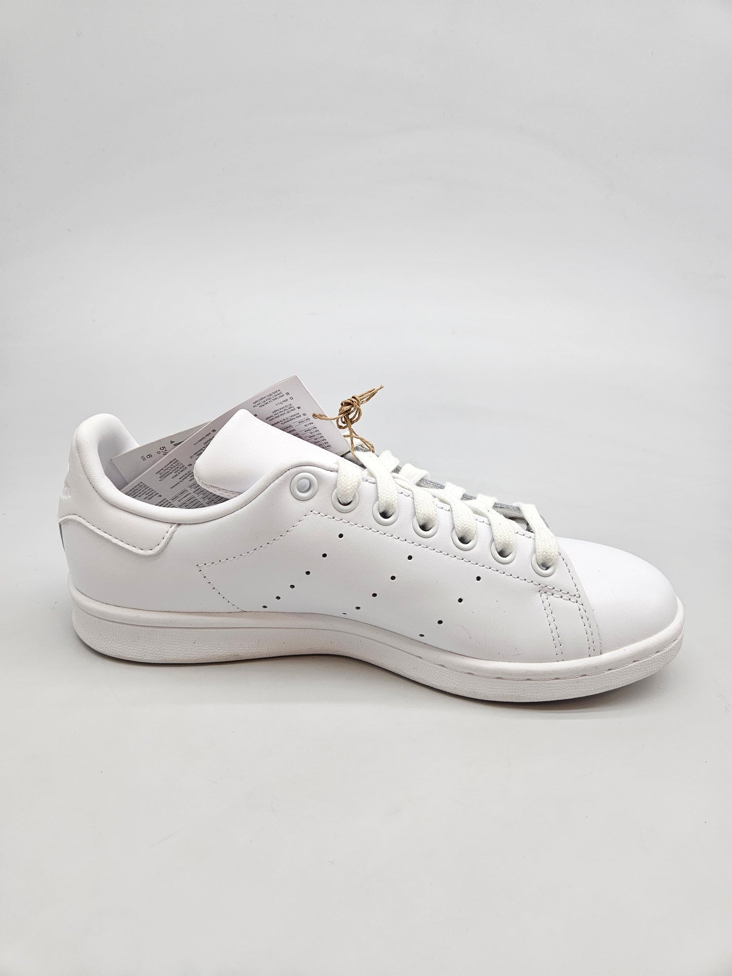 ADIDAS NOVI ORIGINAL PATIKI BR 38.5