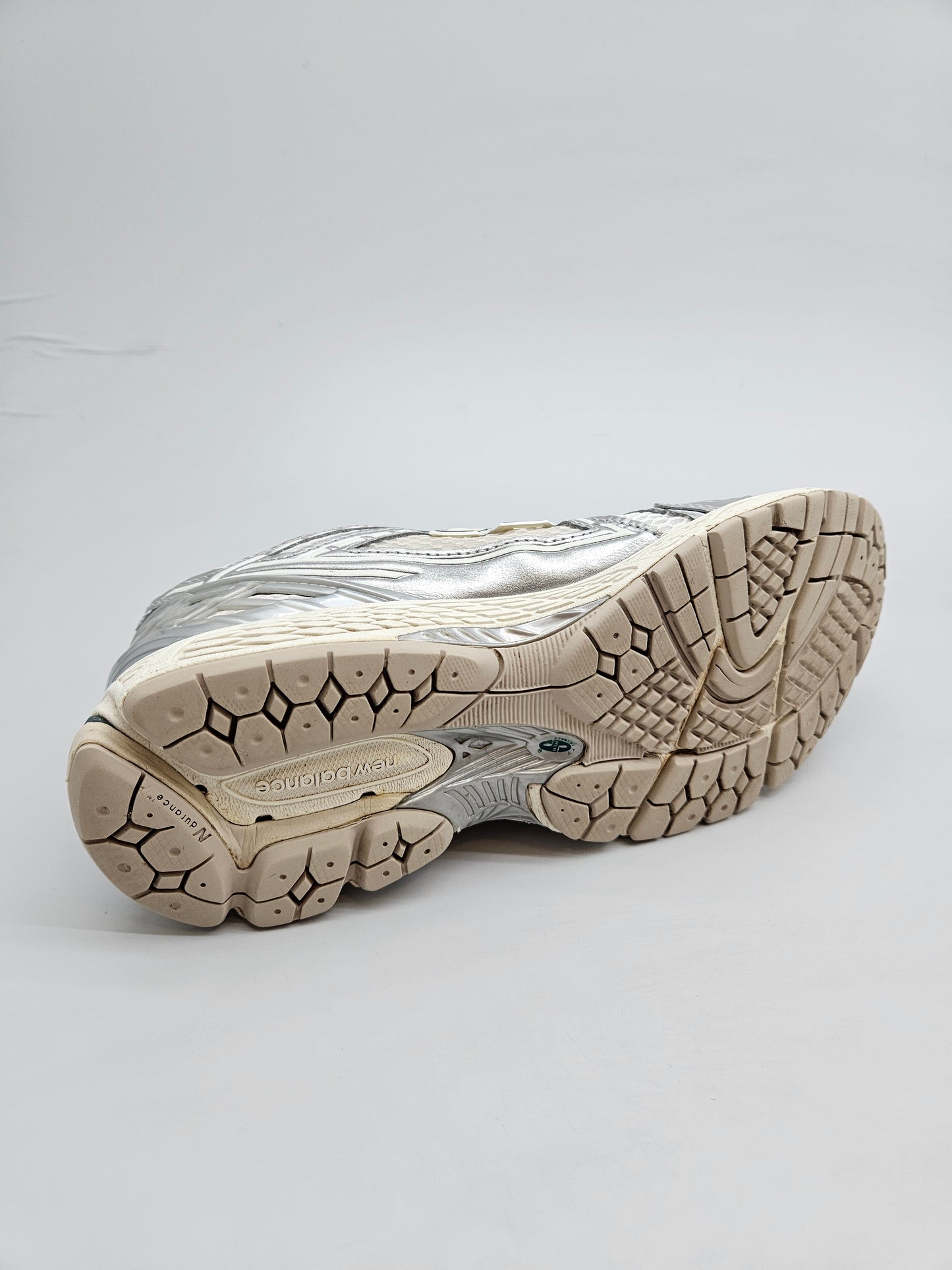 NEW BALANCE ORIGINAL PATIKI BR 42.5